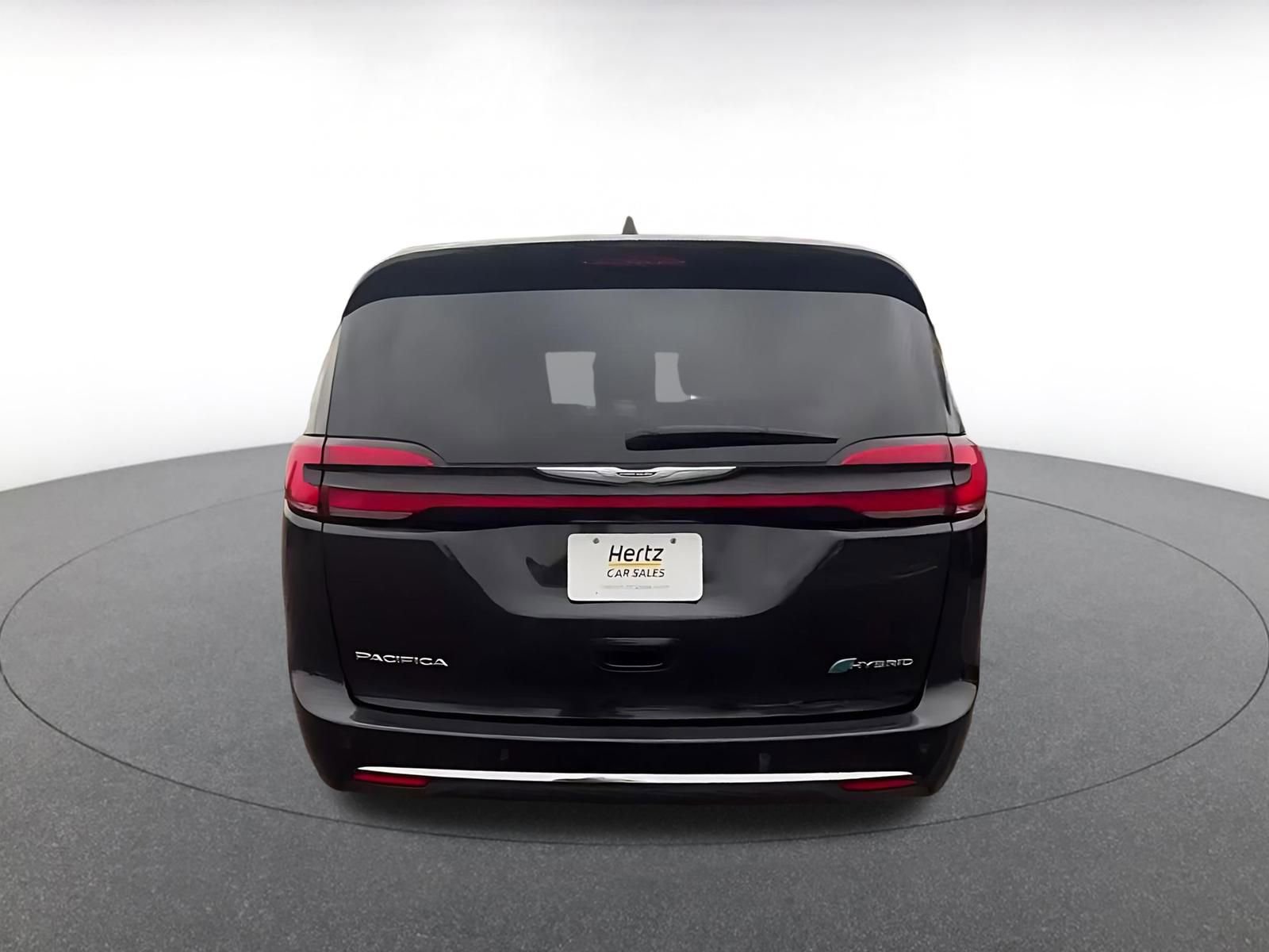 Thumbnail: 2023 Chrysler Pacifica - 12