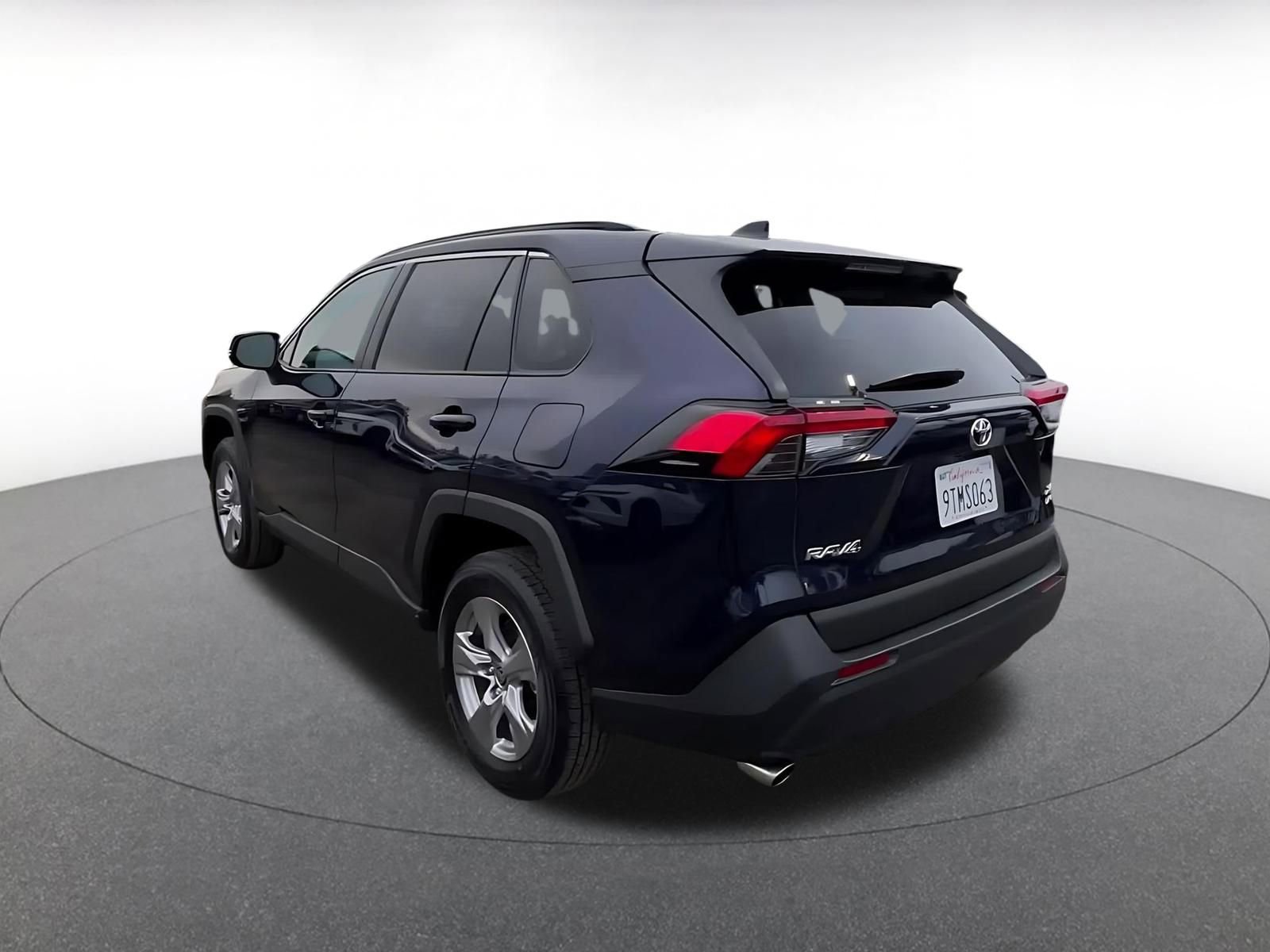 Thumbnail: 2025 Toyota RAV4 - 11