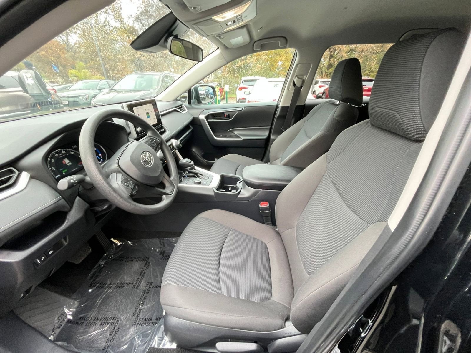 Thumbnail: 2025 Toyota RAV4 - 25