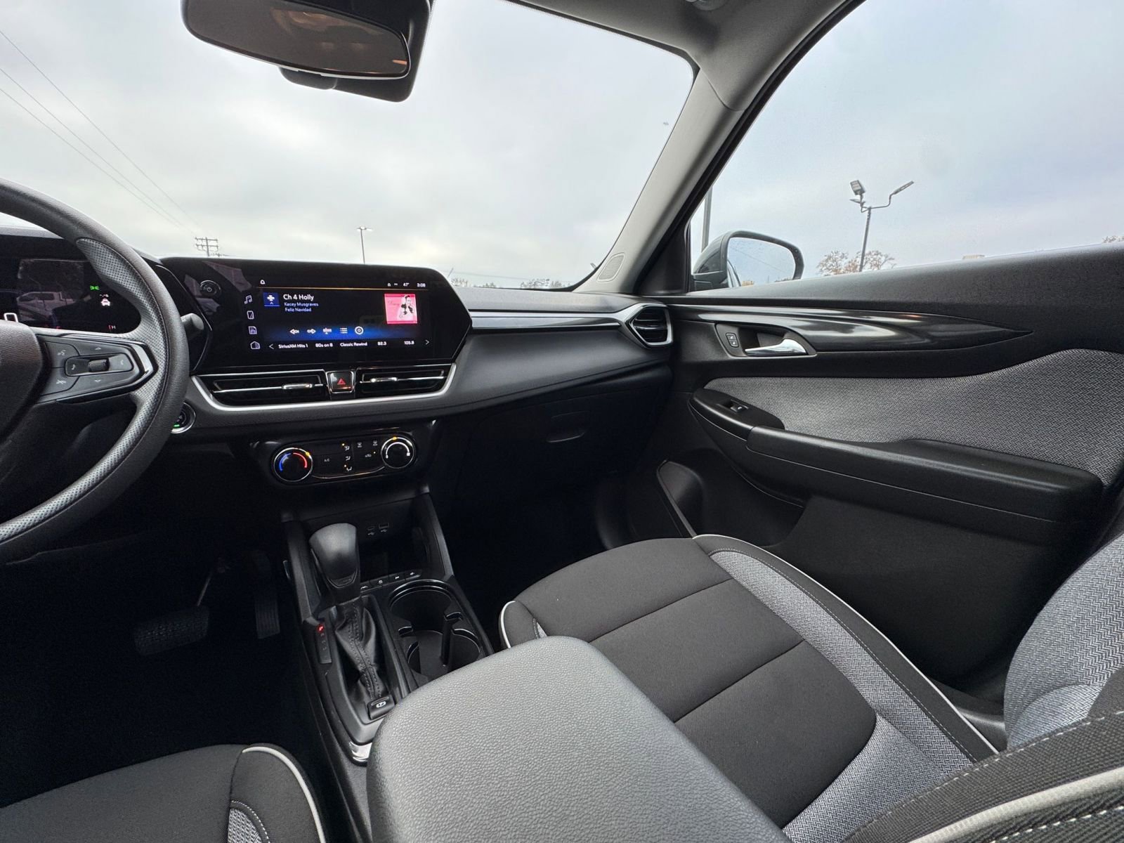 Thumbnail: 2025 Chevrolet TrailBlazer - 33