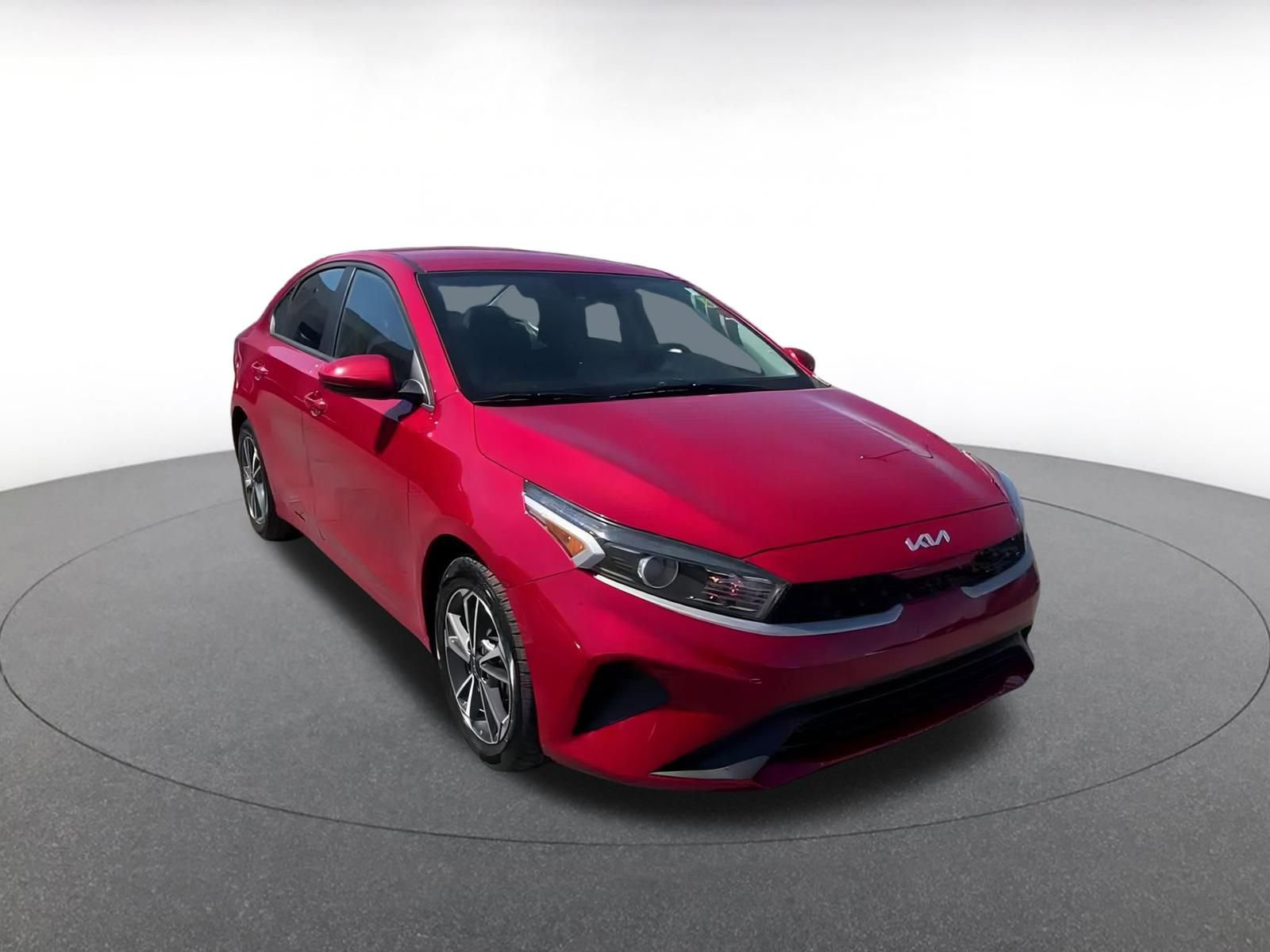 Thumbnail: 2023 Kia Forte - 3