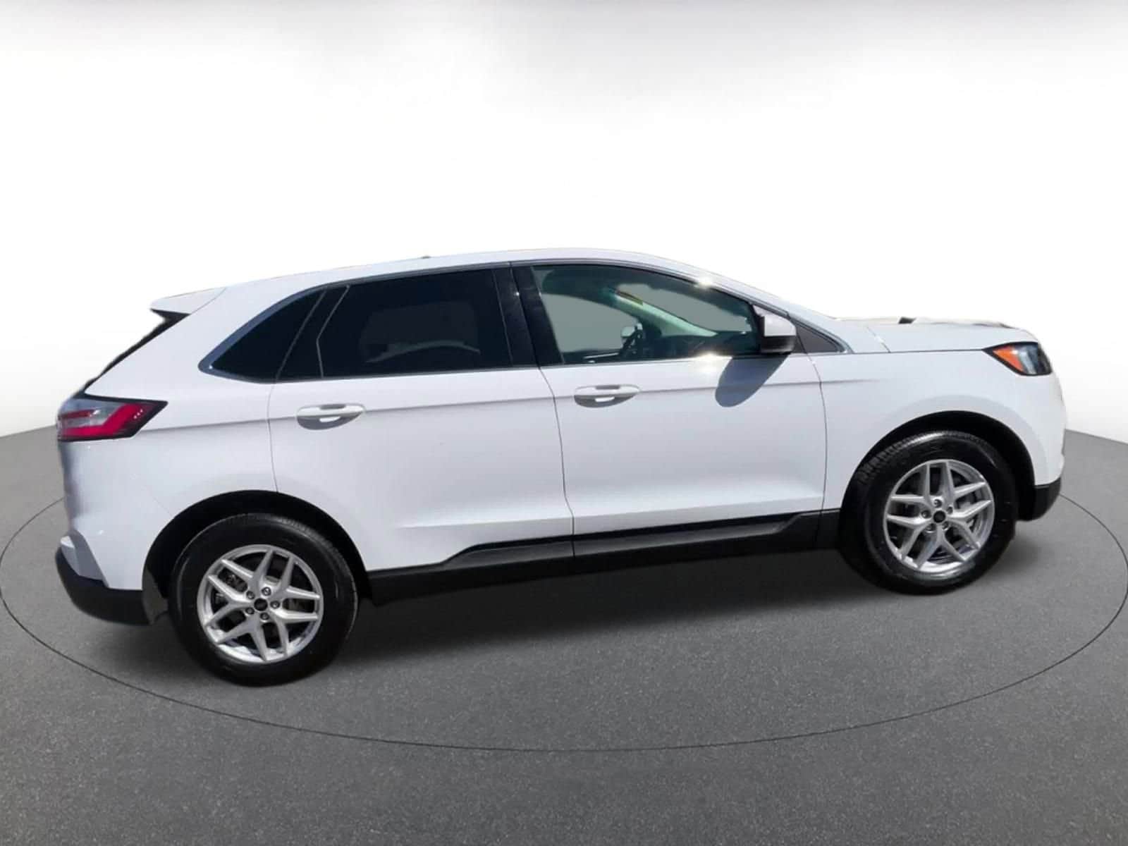Thumbnail: 2024 Ford Edge - 18
