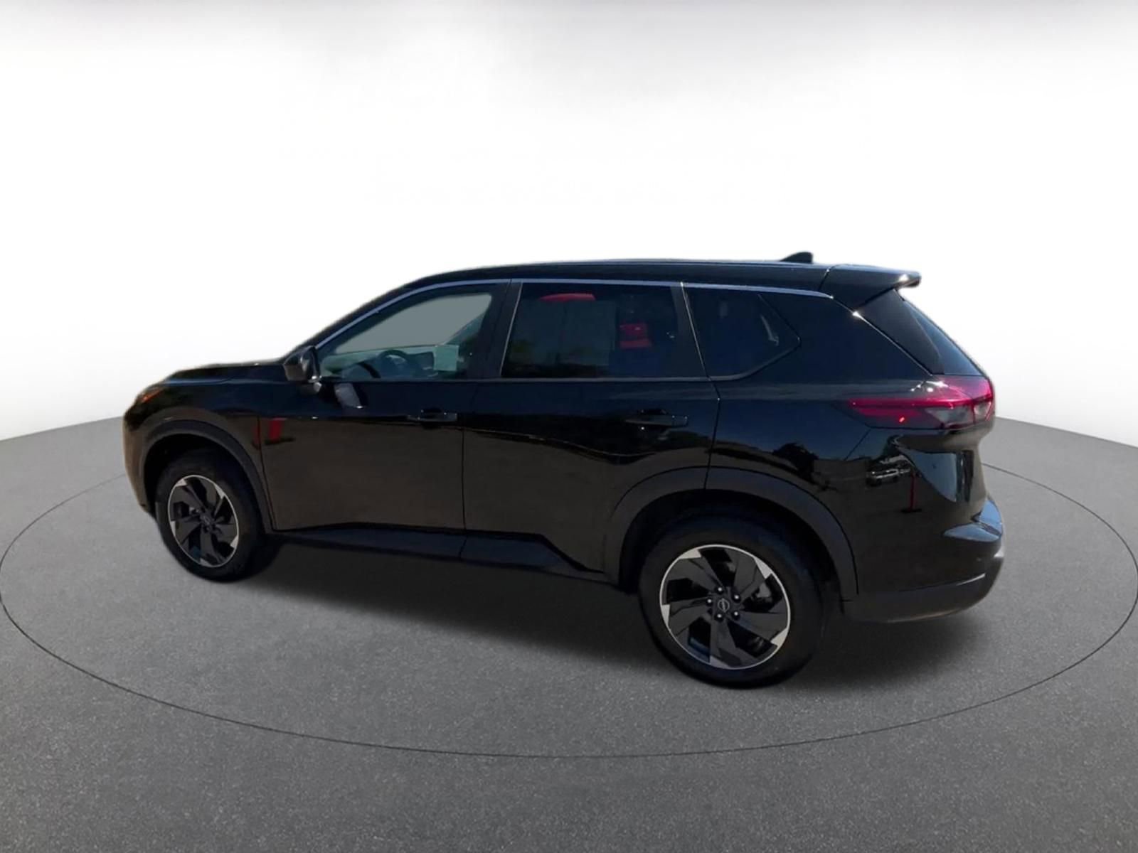 Thumbnail: 2025 Nissan Rogue - 10