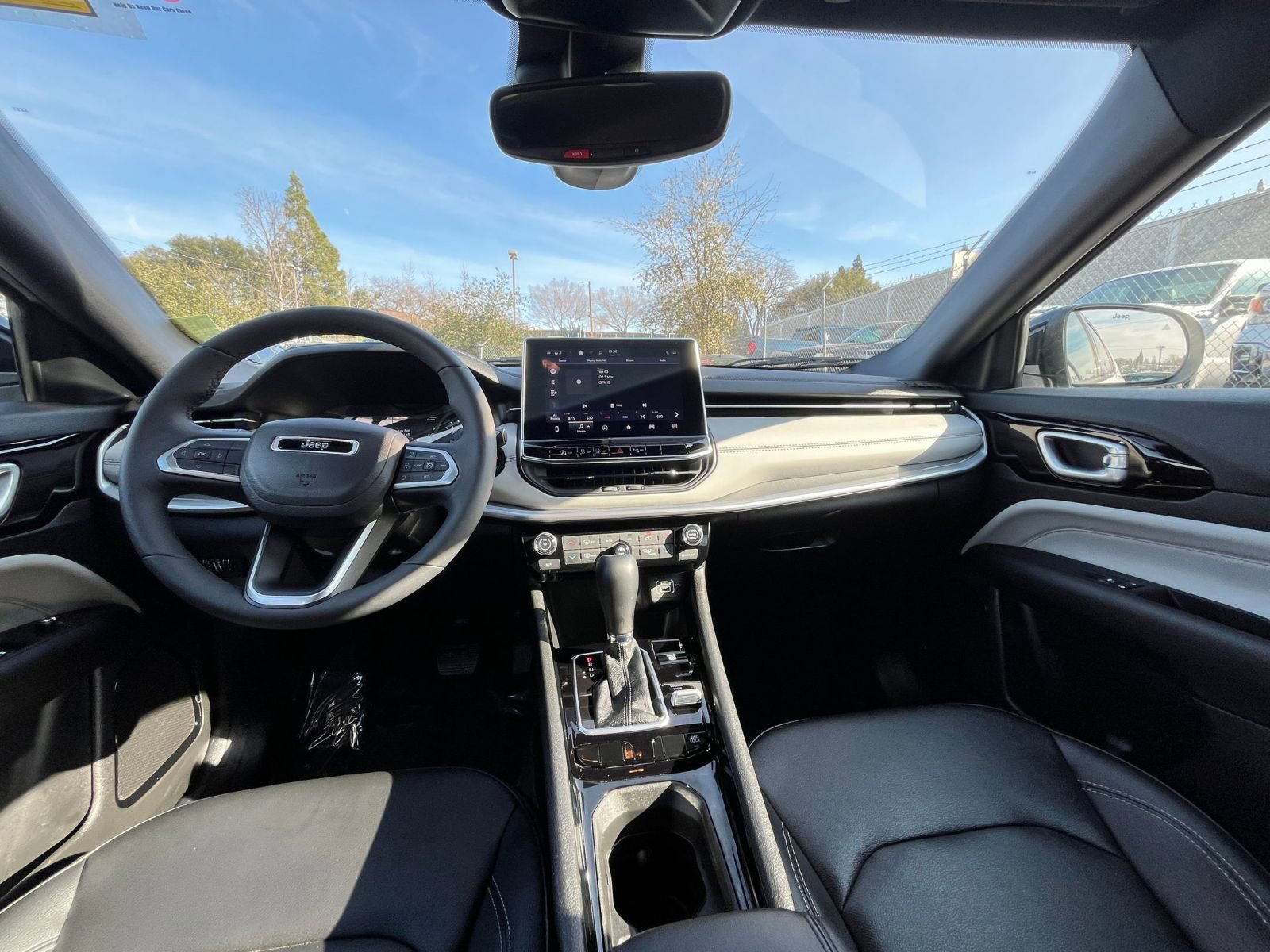 Thumbnail: 2025 Jeep Compass - 34