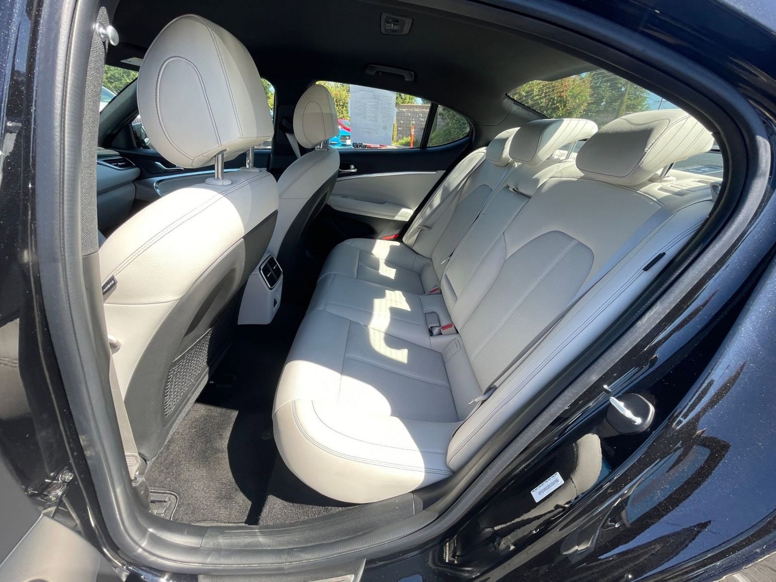 Thumbnail: 2025 Genesis G70 - 25