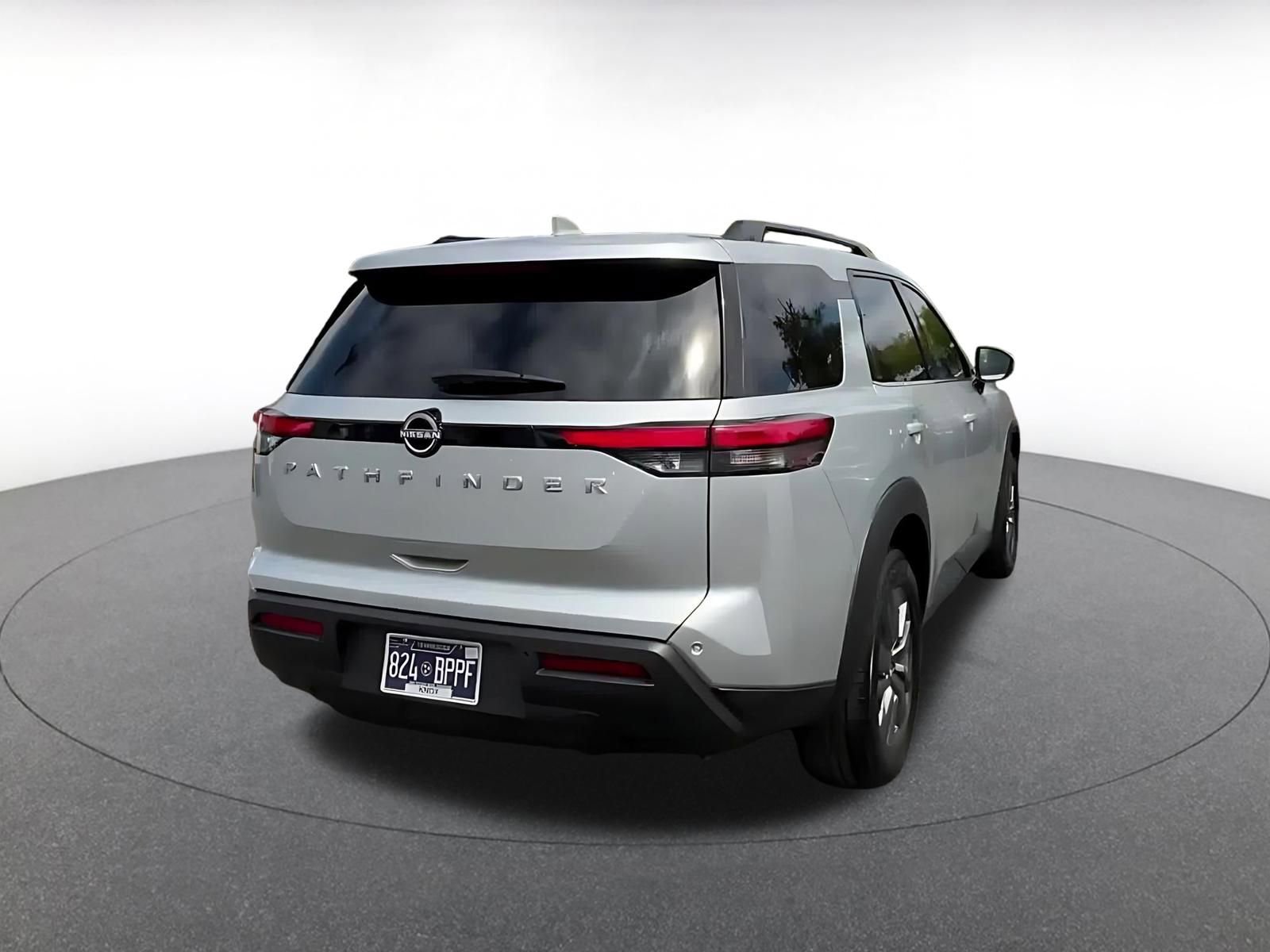 Thumbnail: 2025 Nissan Pathfinder - 14