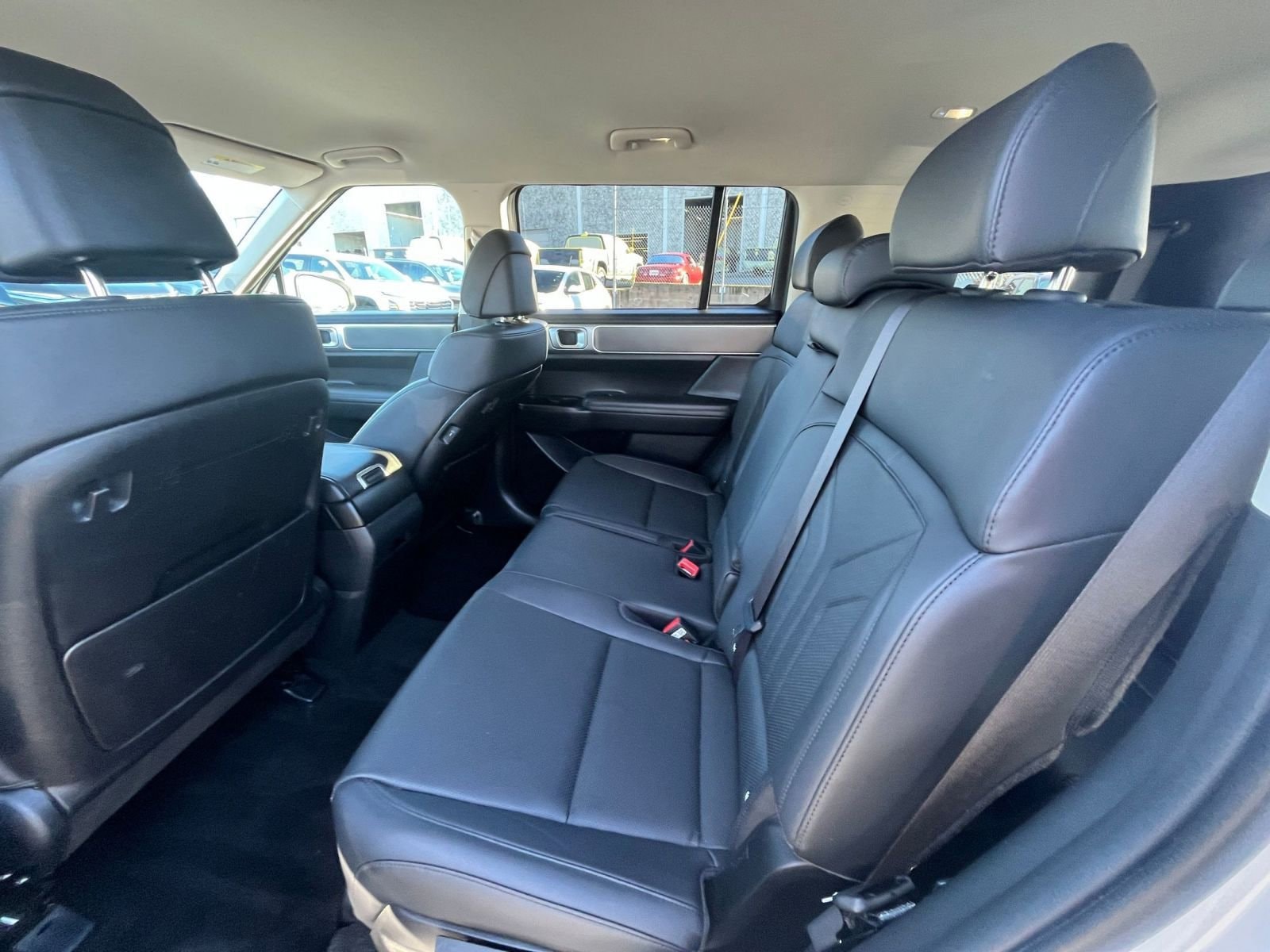 Thumbnail: 2025 Hyundai Santa Fe - 28