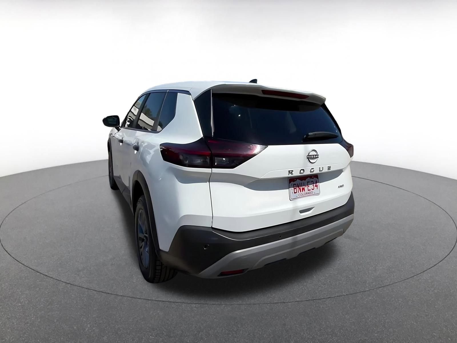 Thumbnail: 2023 Nissan Rogue - 11