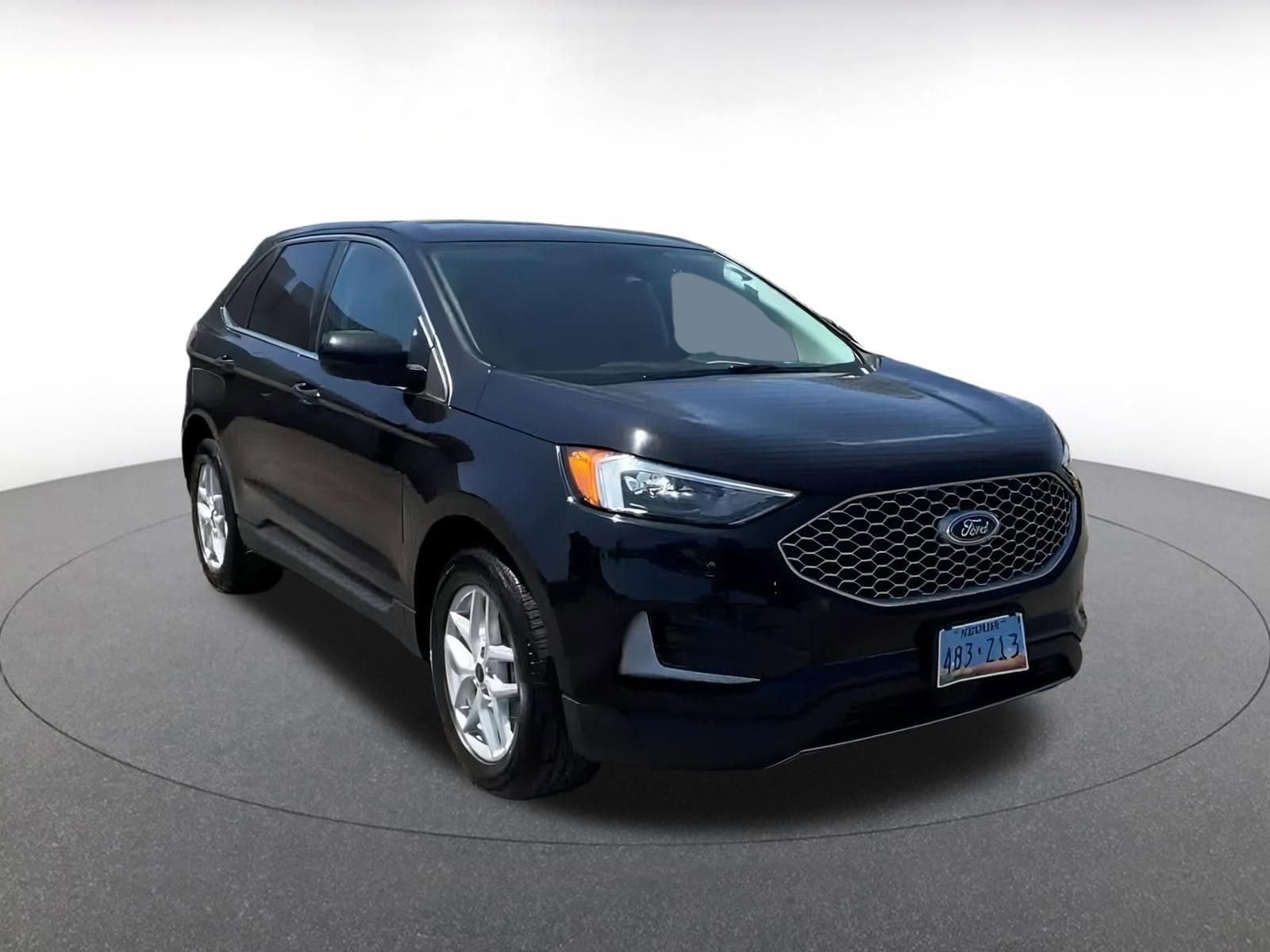 Thumbnail: 2024 Ford Edge - 3