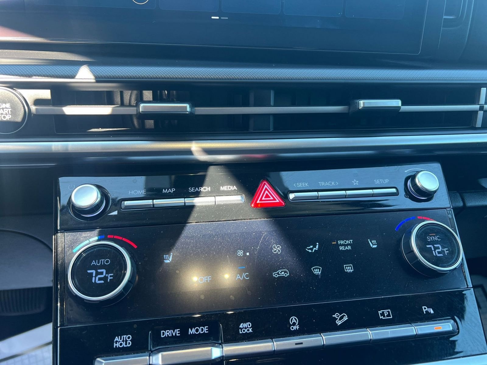 Thumbnail: 2025 Hyundai Santa Fe - 24