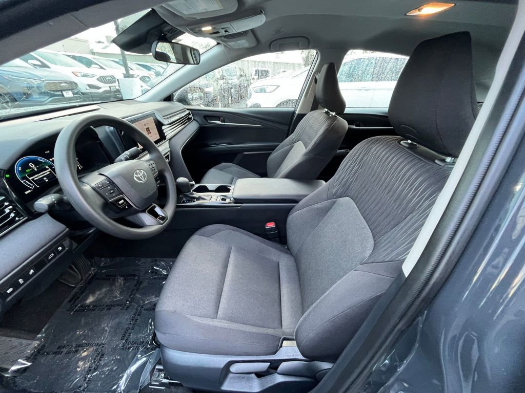 Thumbnail: 2025 Toyota Camry - 20