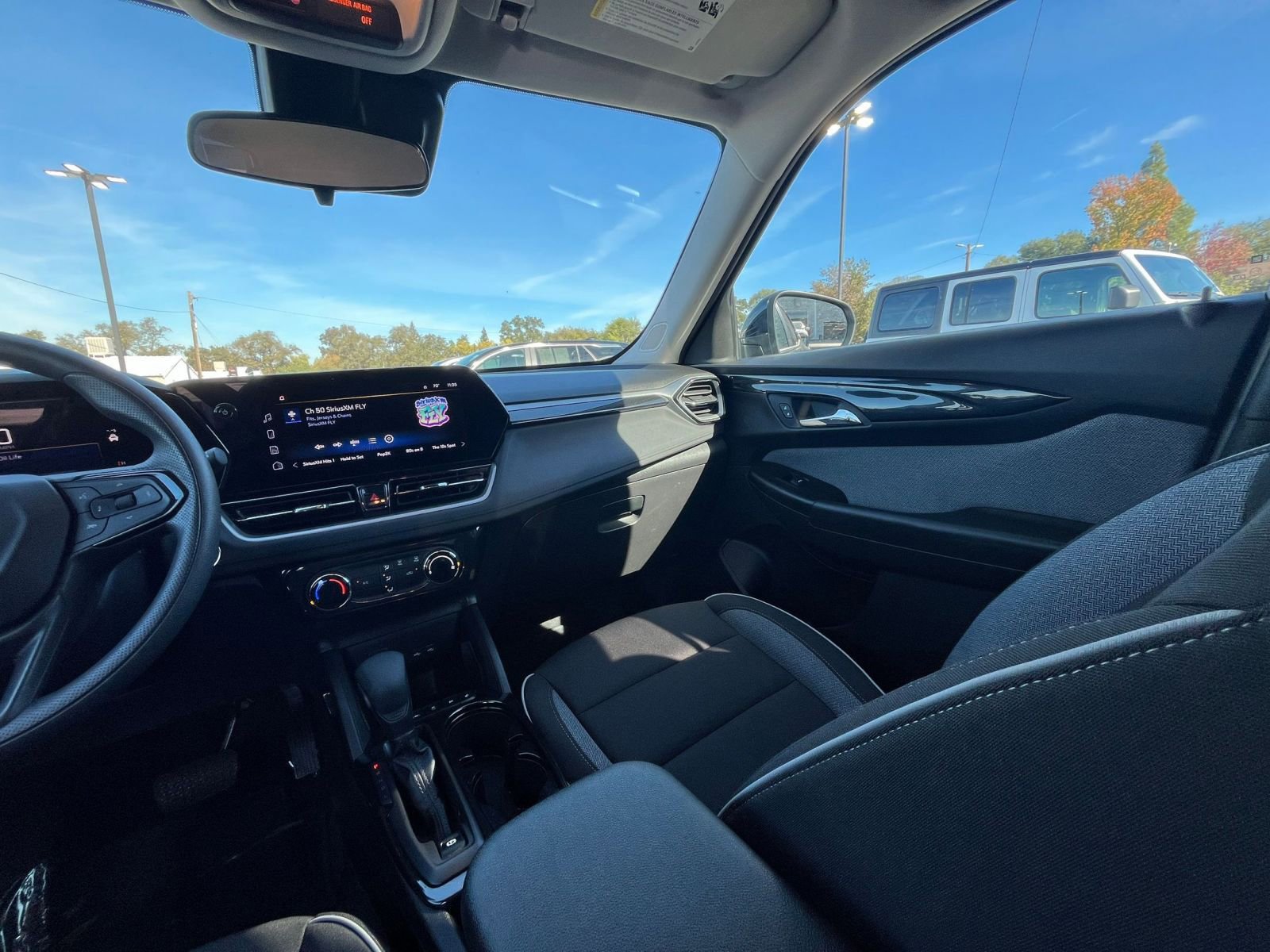 Thumbnail: 2025 Chevrolet TrailBlazer - 33