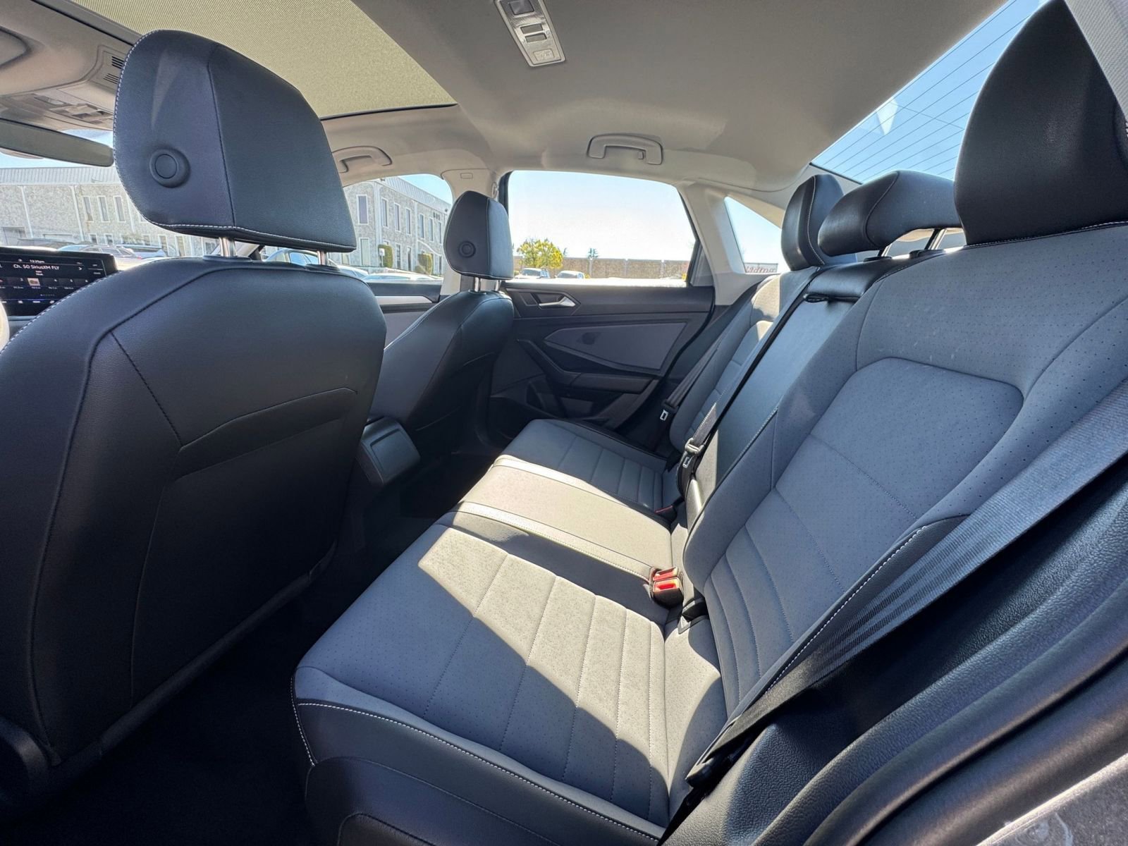 Thumbnail: 2025 Volkswagen Jetta - 20