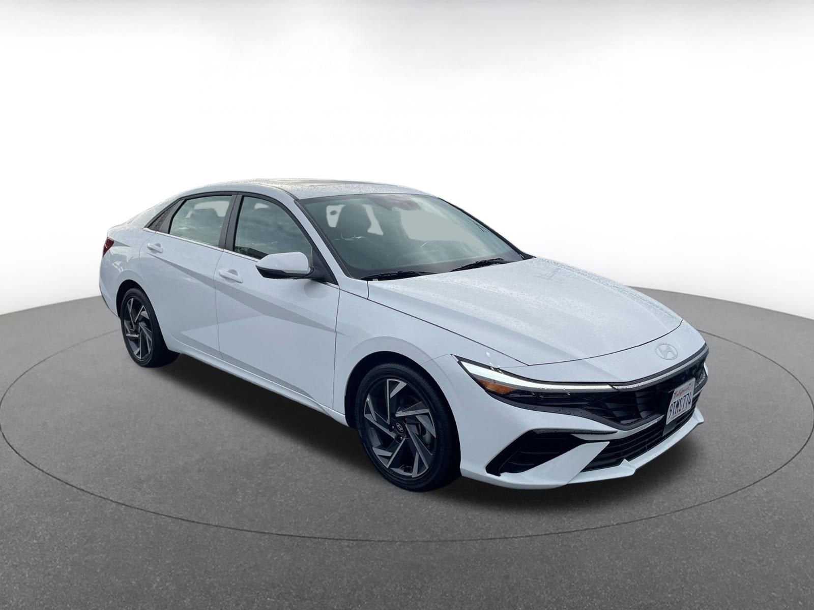 Thumbnail: 2025 Hyundai Elantra - 1