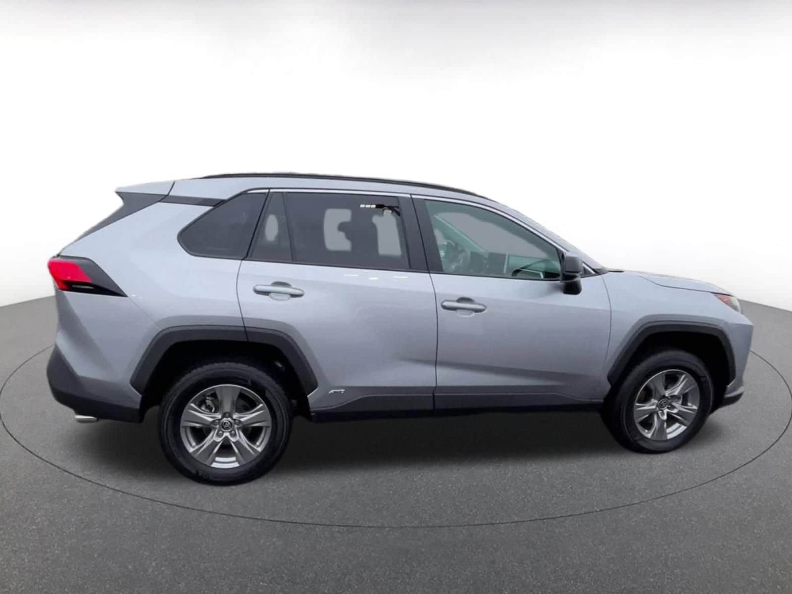 Thumbnail: 2025 Toyota RAV4 - 16