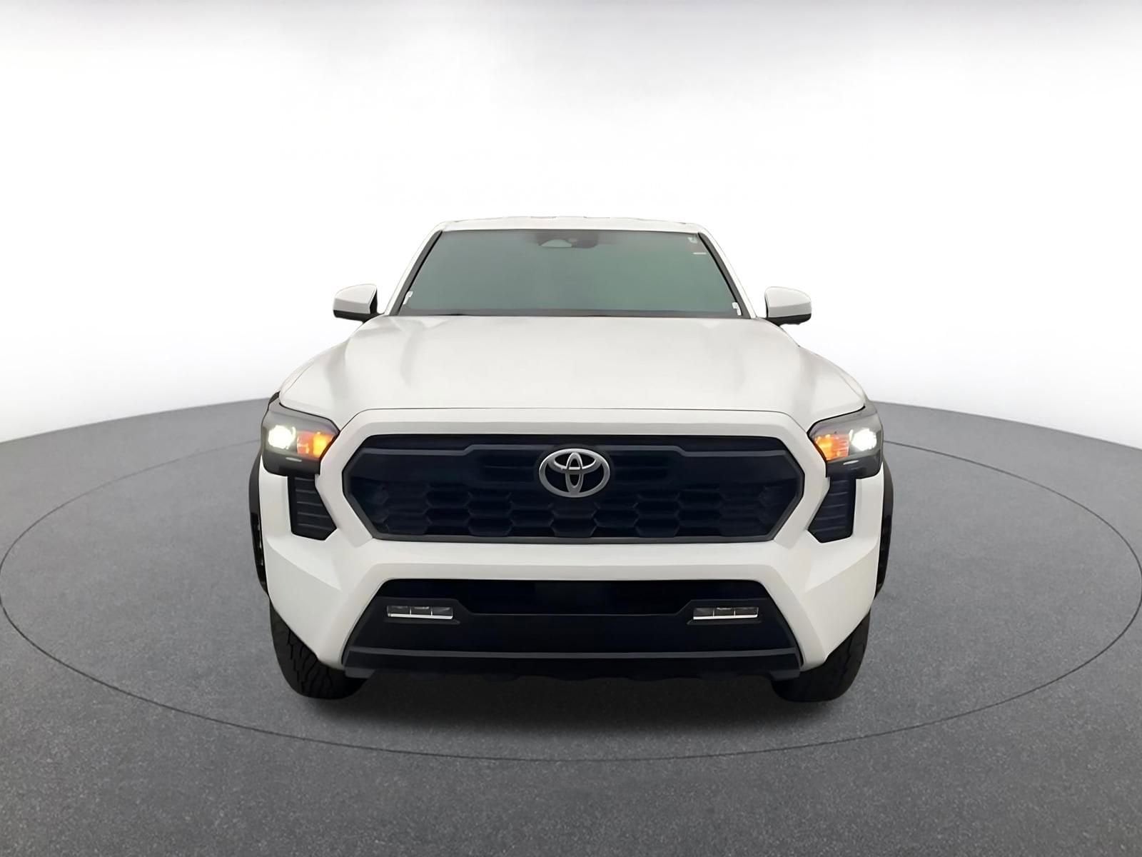 Thumbnail: 2025 Toyota Tacoma - 4