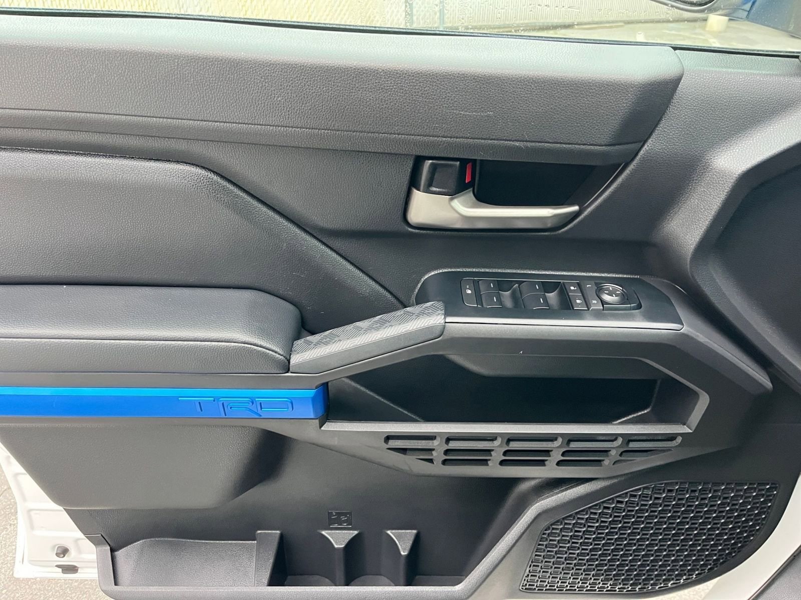 Thumbnail: 2025 Toyota Tacoma - 20