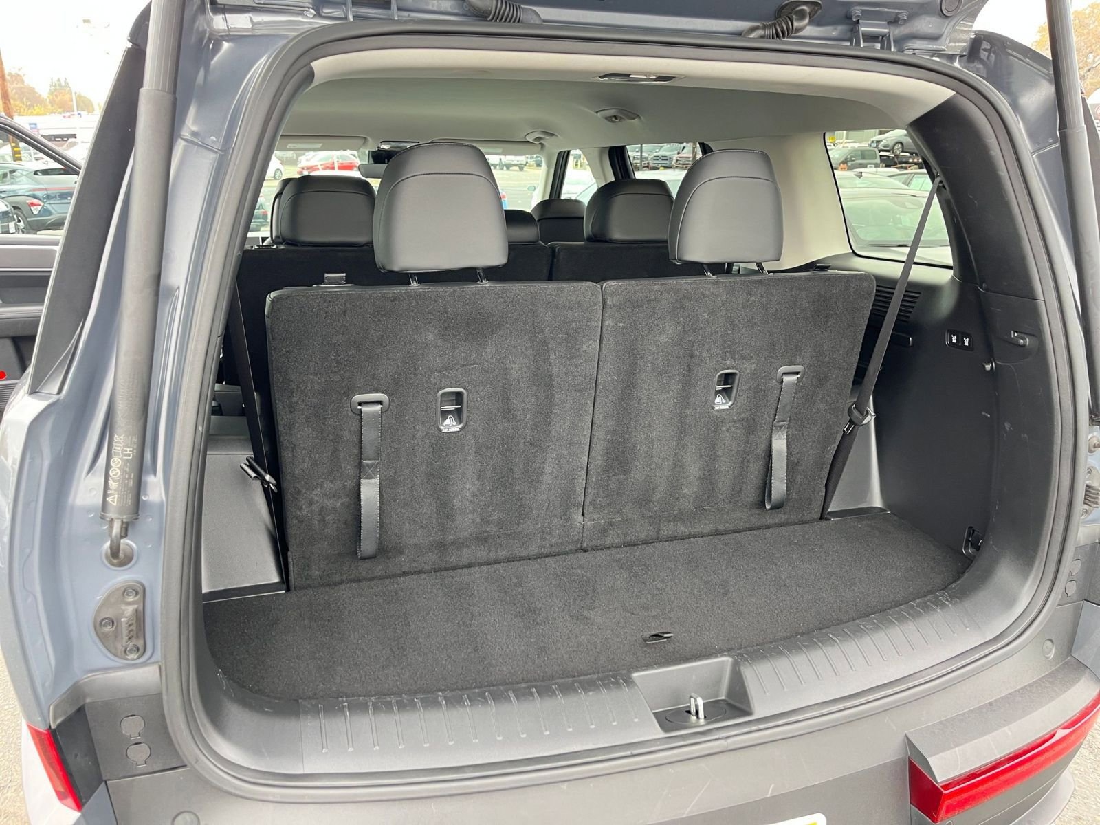 Thumbnail: 2025 Hyundai Santa Fe - 33