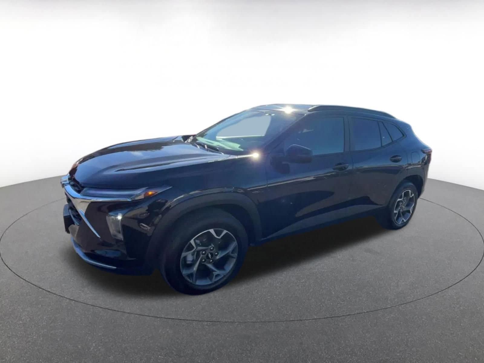 Thumbnail: 2025 Chevrolet Trax - 8