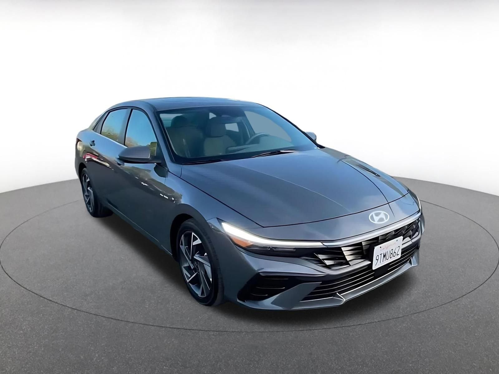 Thumbnail: 2025 Hyundai Elantra - 3