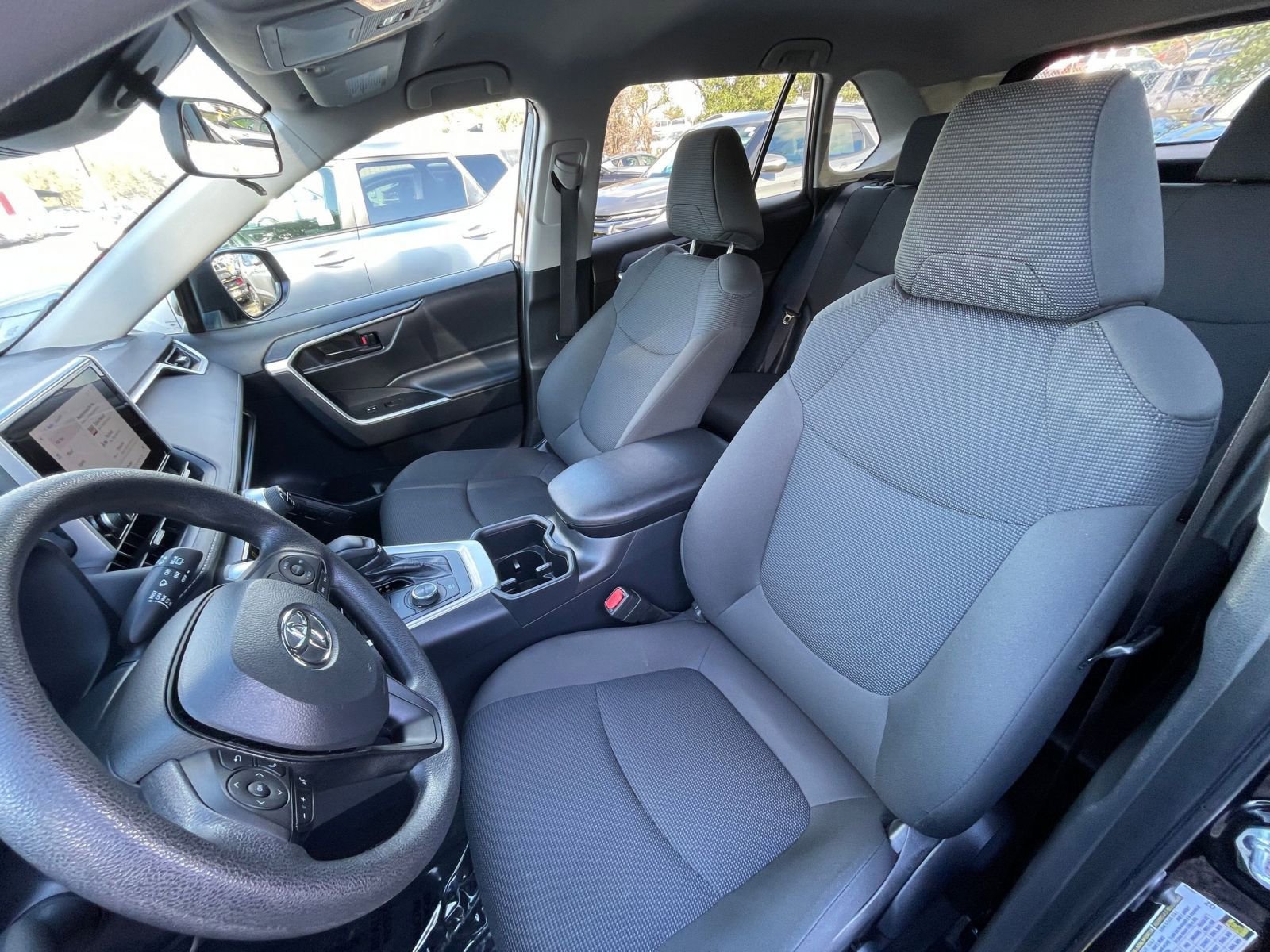 Thumbnail: 2025 Toyota RAV4 - 35