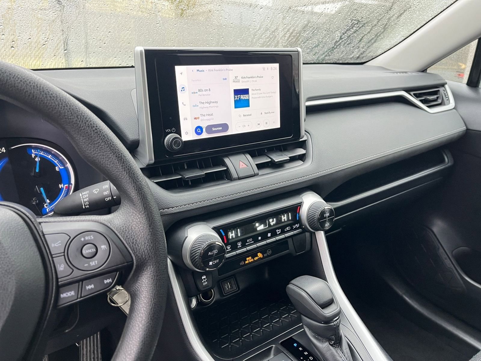 Thumbnail: 2025 Toyota RAV4 - 18