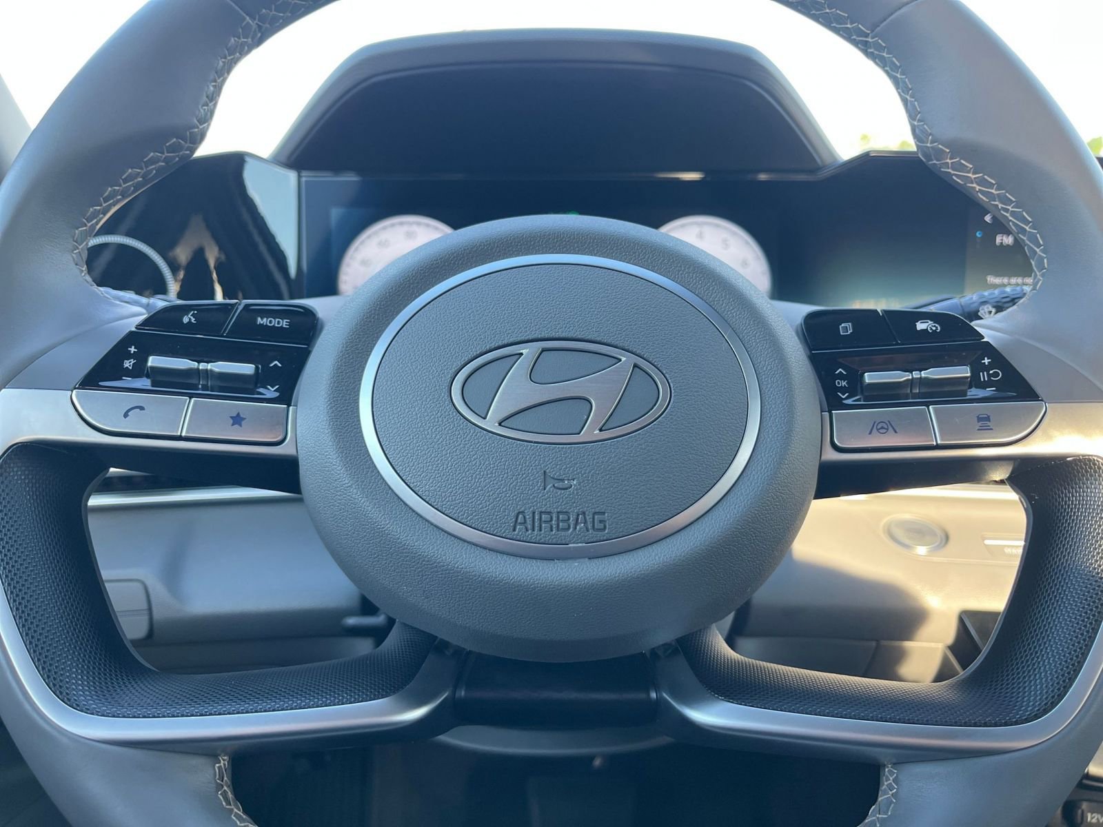 Thumbnail: 2025 Hyundai Elantra - 28