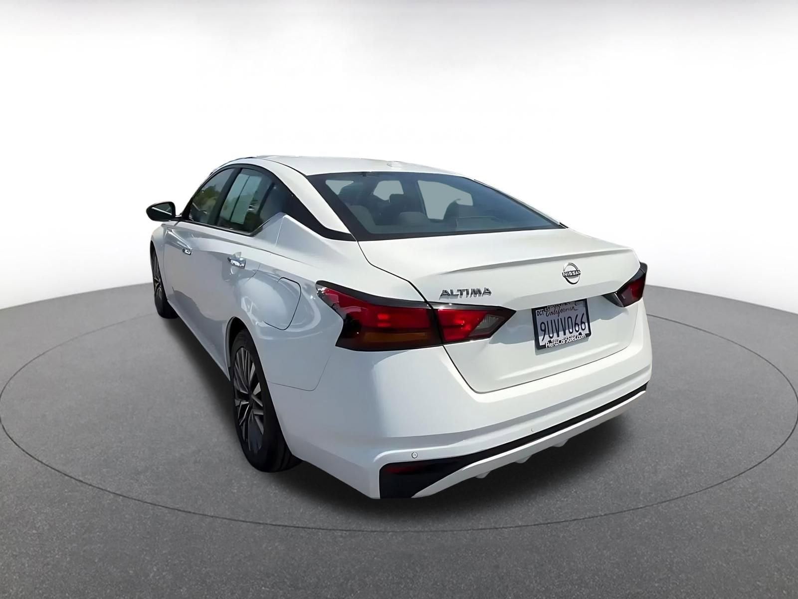 Thumbnail: 2025 Nissan Altima - 11