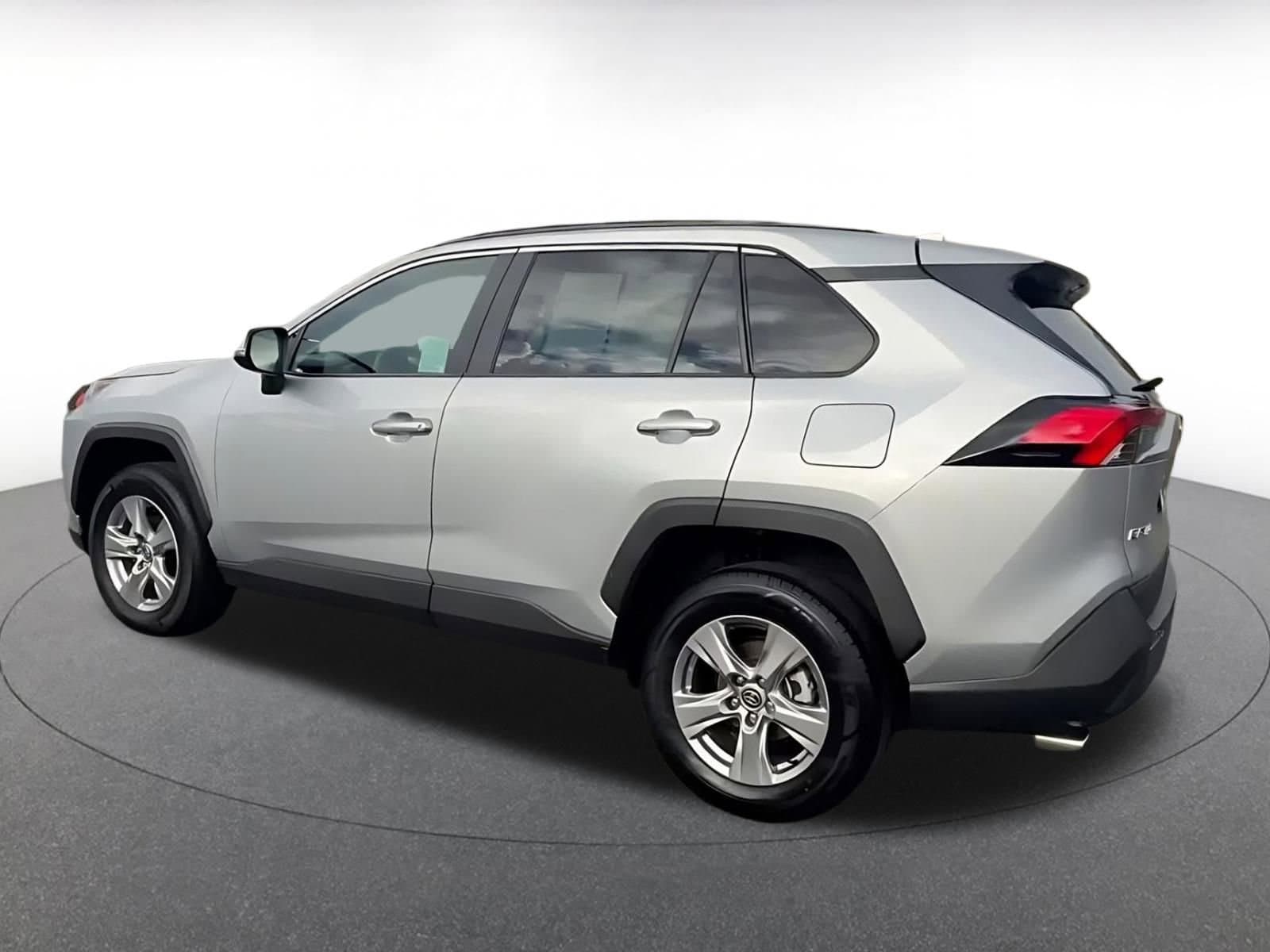 Thumbnail: 2025 Toyota RAV4 - 10