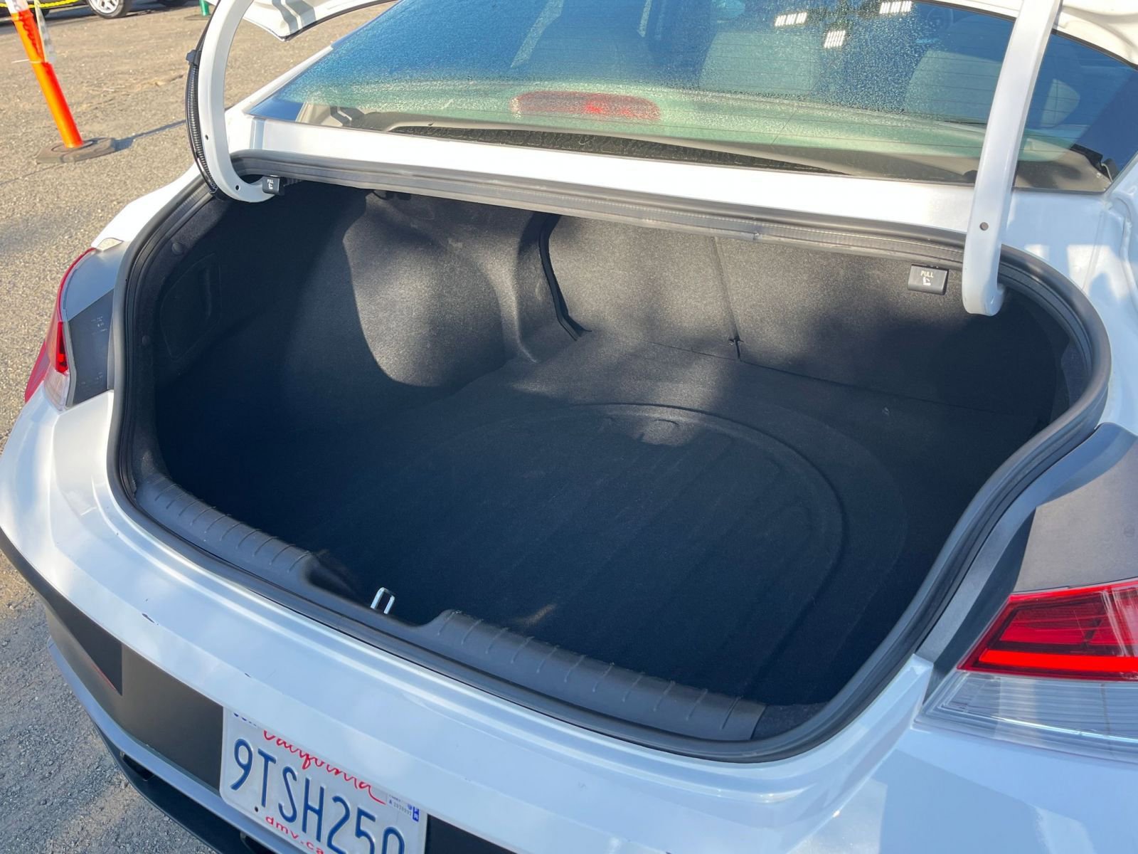 Thumbnail: 2025 Hyundai Elantra - 32