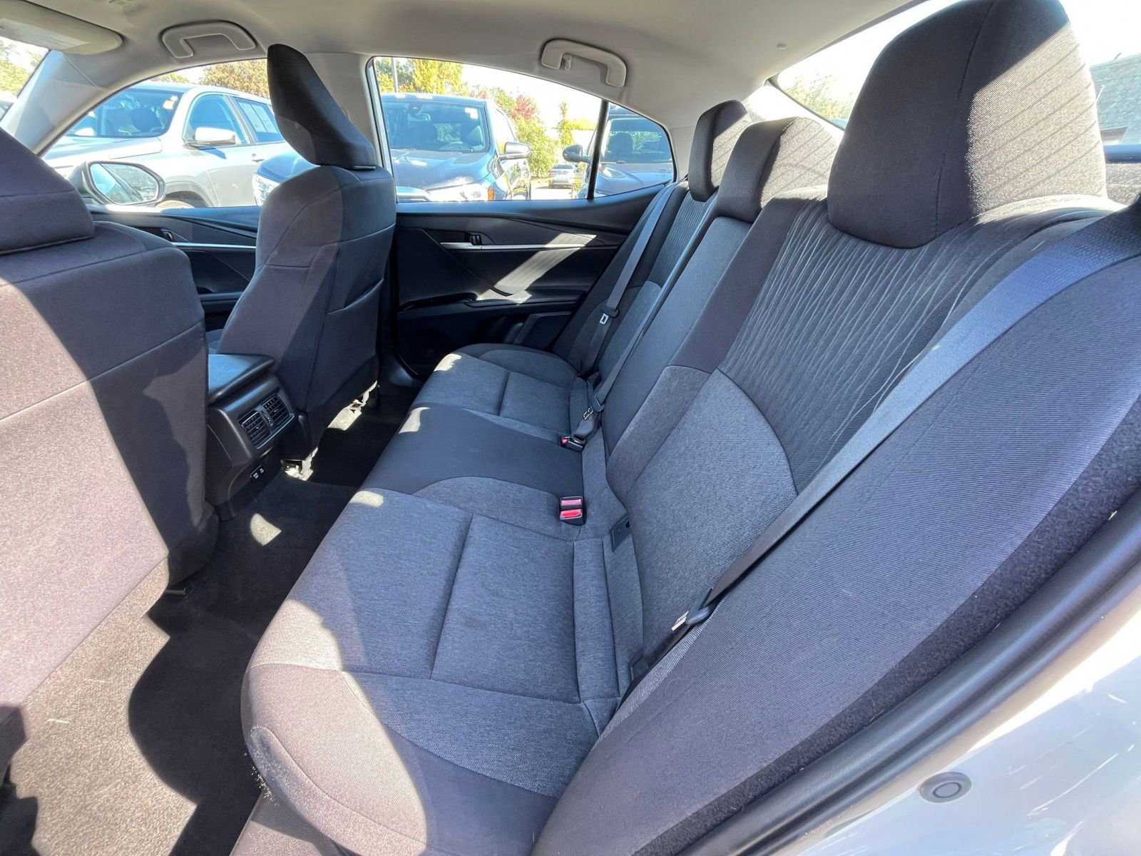 Thumbnail: 2025 Toyota Camry - 32