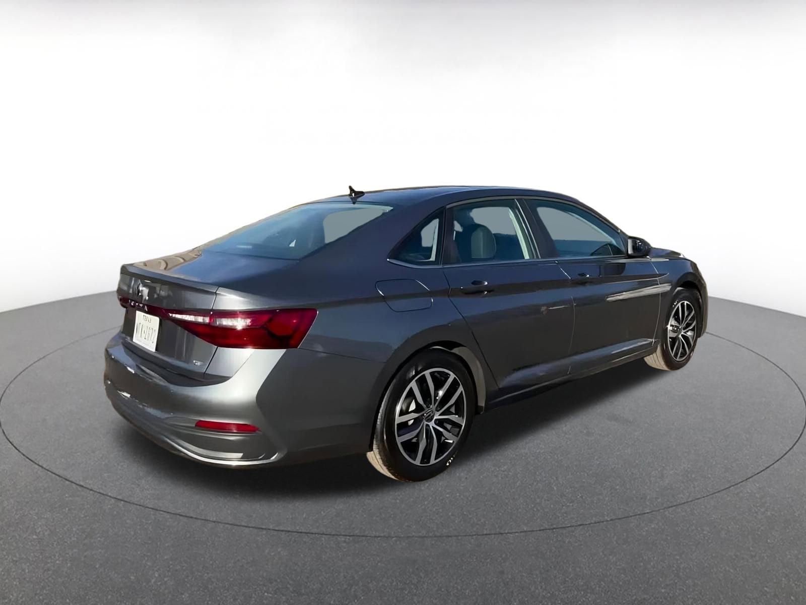 Thumbnail: 2025 Volkswagen Jetta - 15