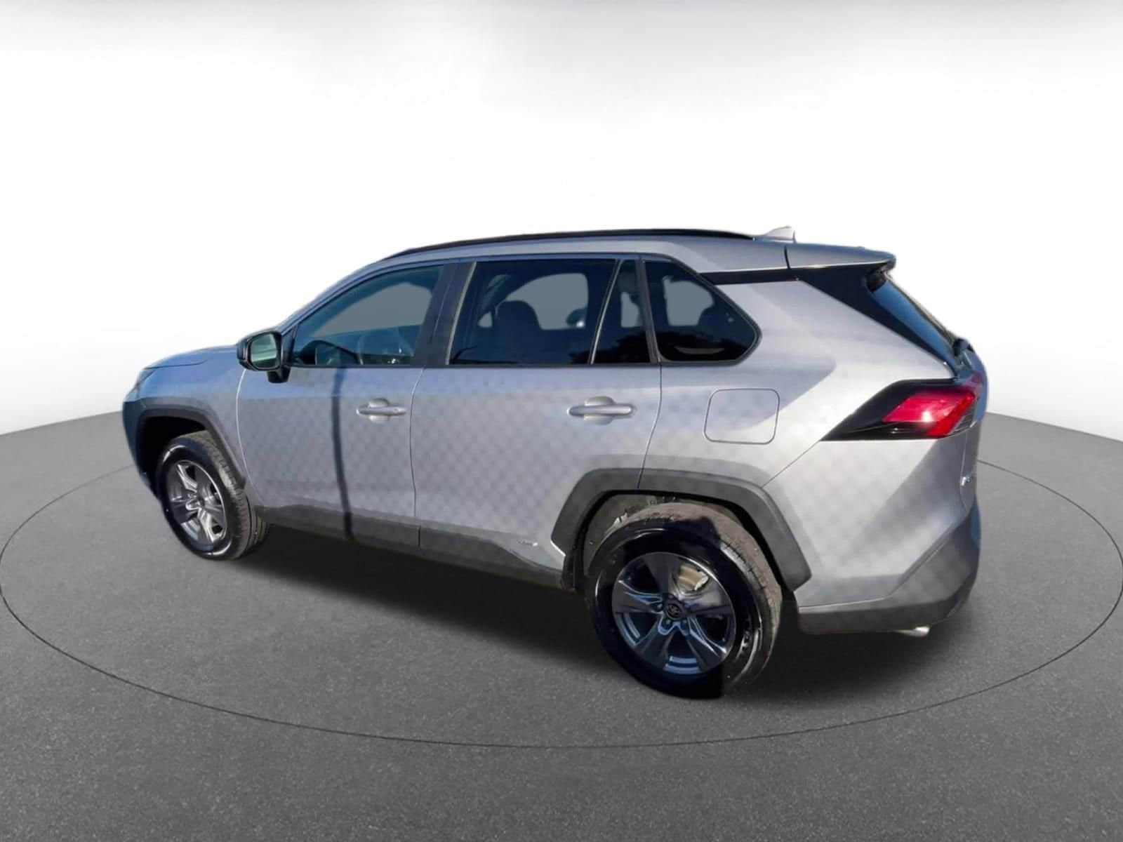 Thumbnail: 2025 Toyota RAV4 - 10