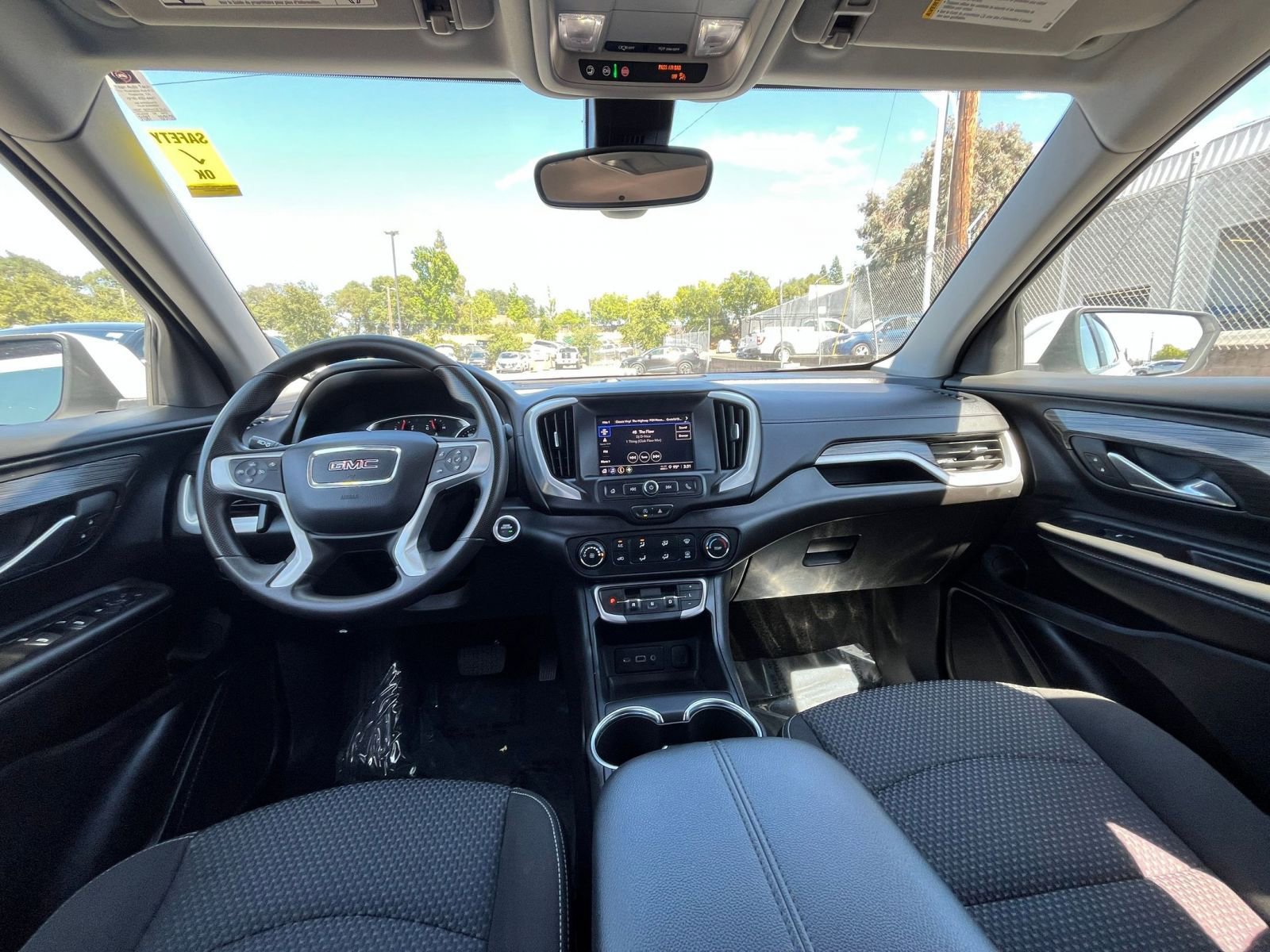 Thumbnail: 2024 GMC Terrain - 32