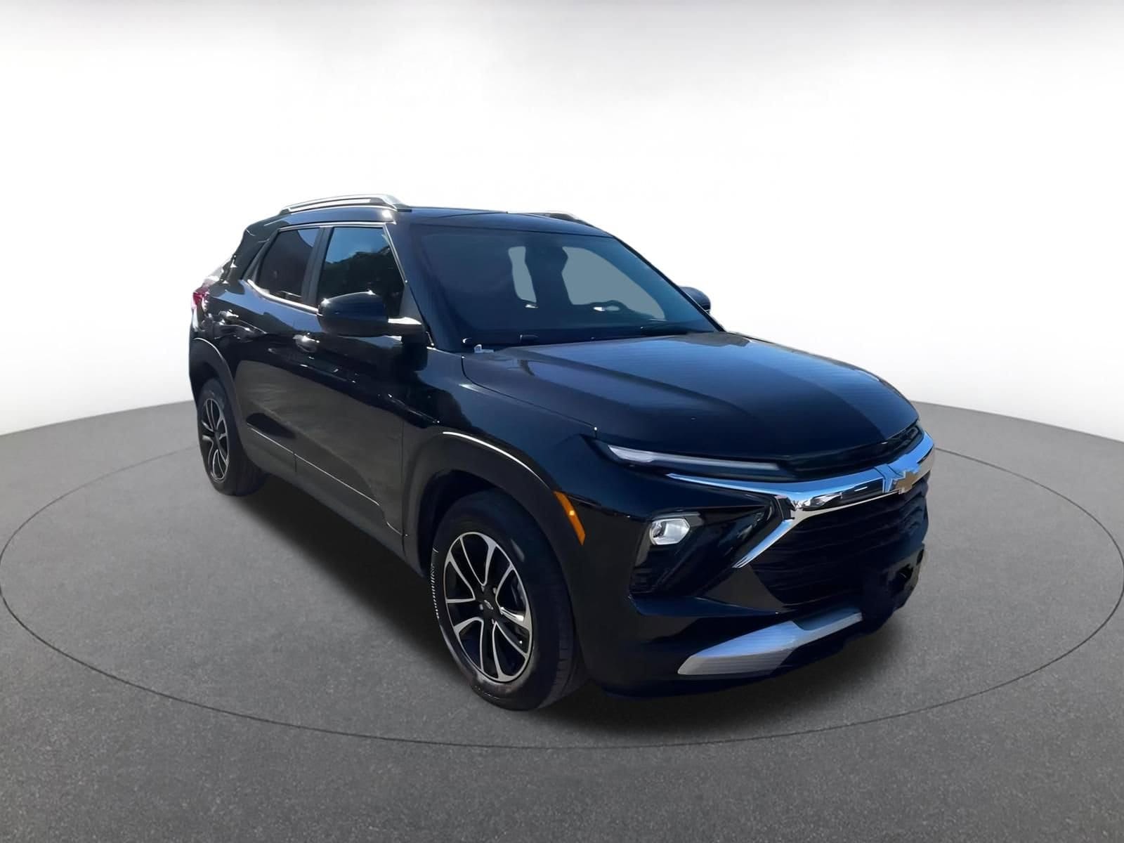 Thumbnail: 2025 Chevrolet TrailBlazer - 2