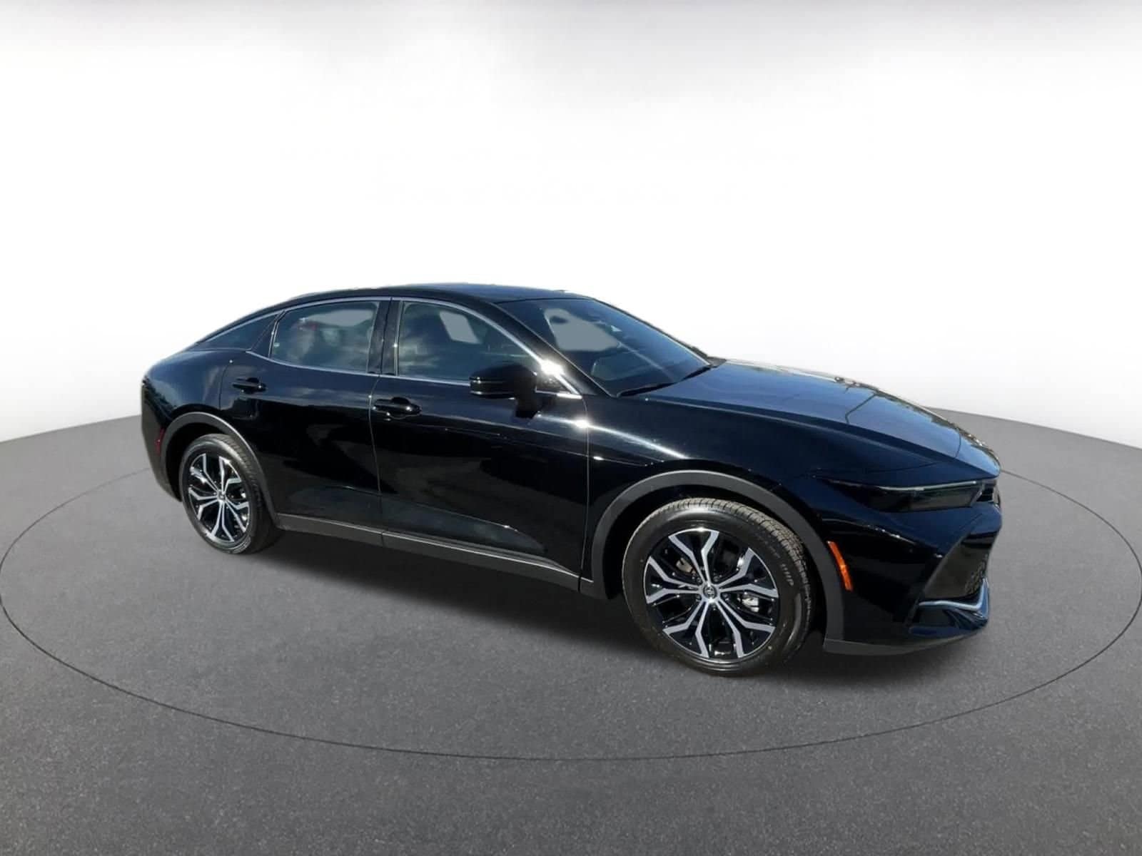 Thumbnail: 2025 Toyota Crown - 2