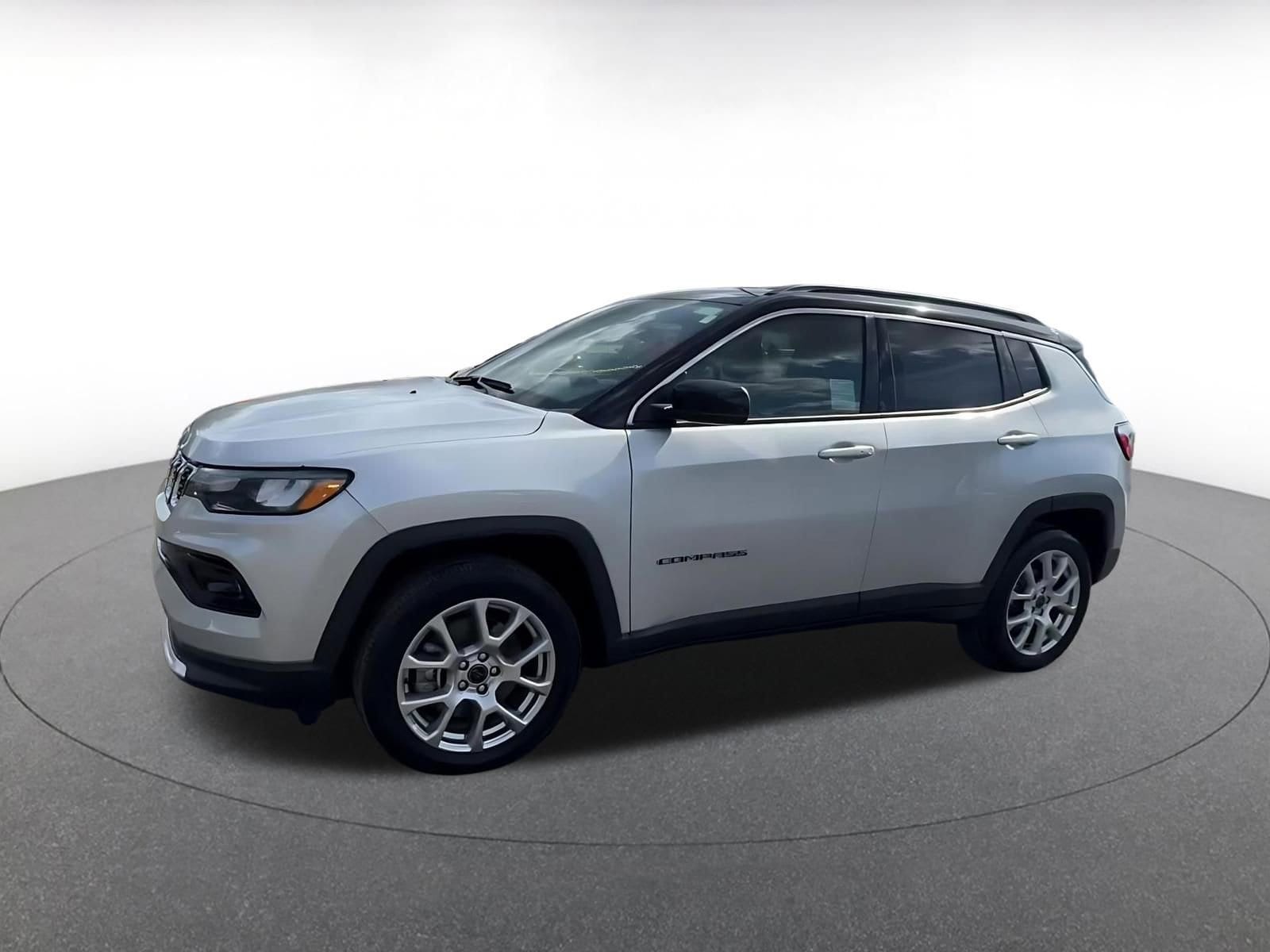 Thumbnail: 2025 Jeep Compass - 8