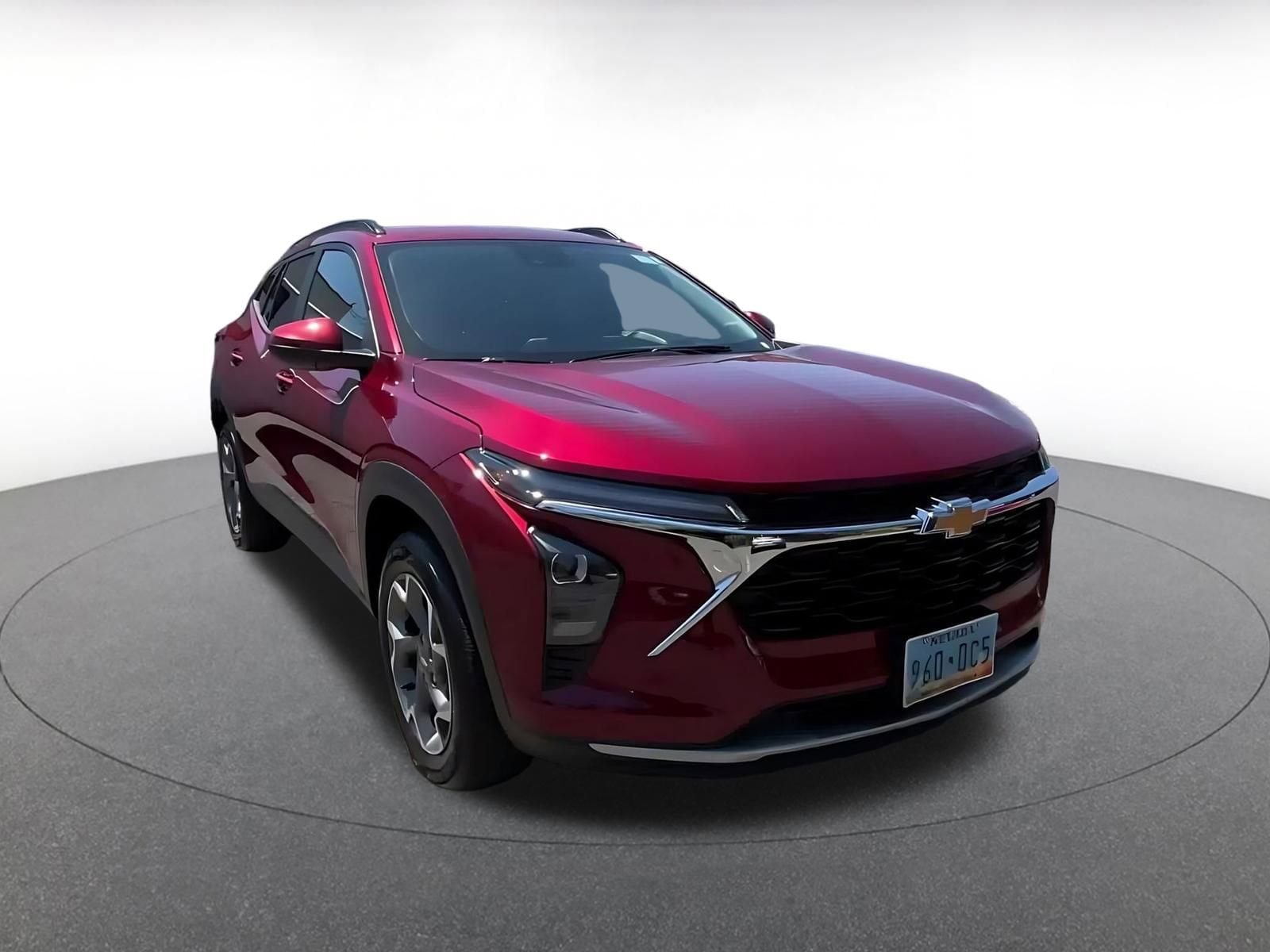 Thumbnail: 2025 Chevrolet Trax - 3