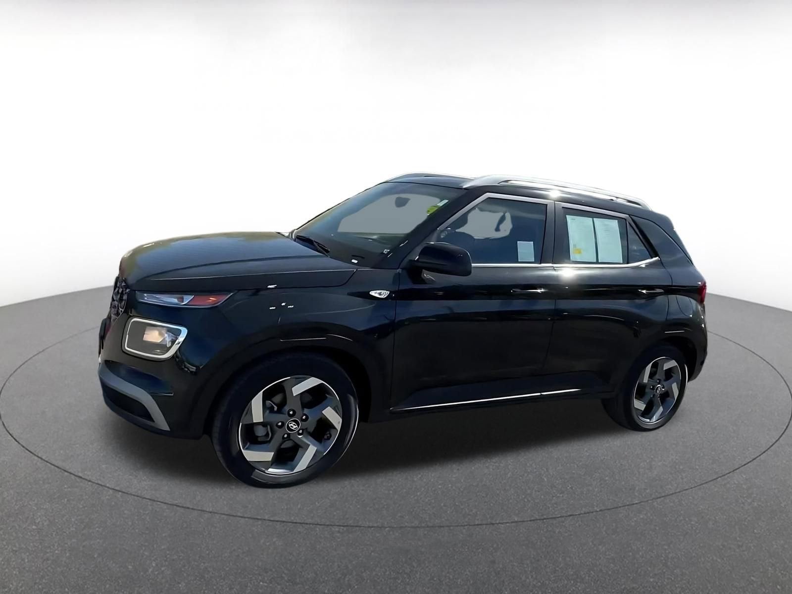 Thumbnail: 2025 Hyundai Venue - 8