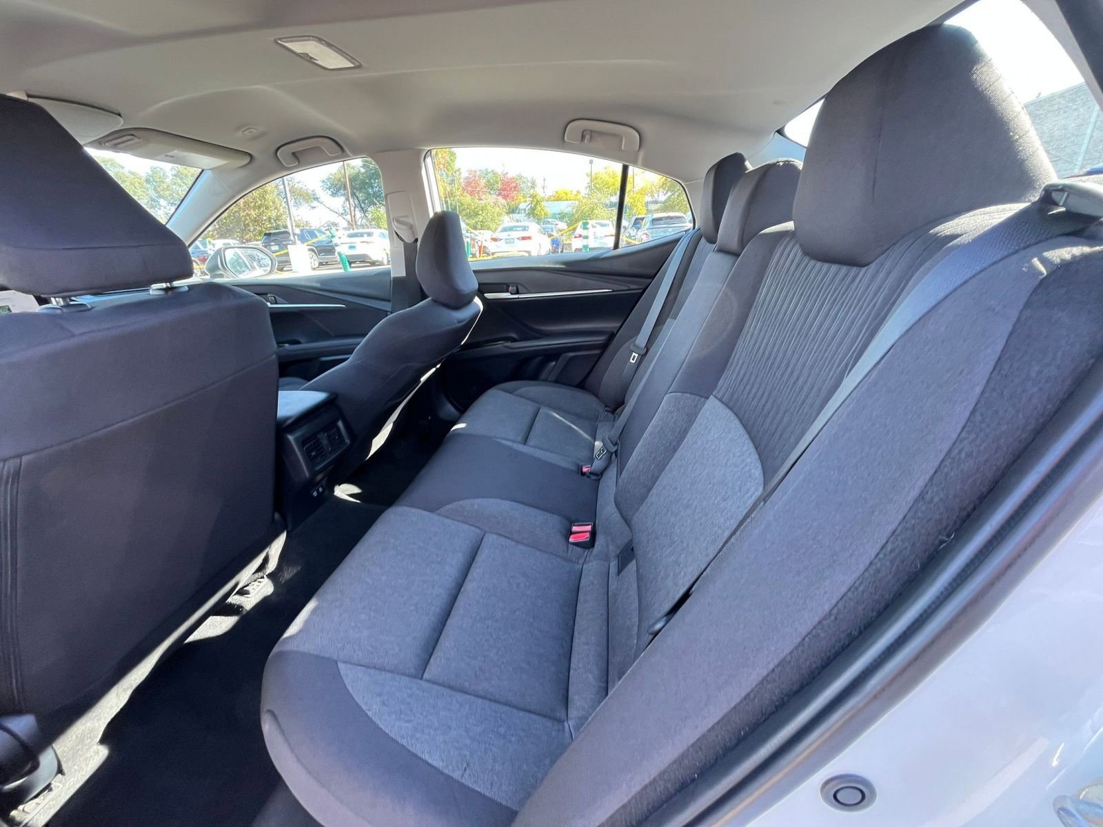 Thumbnail: 2025 Toyota Camry - 32