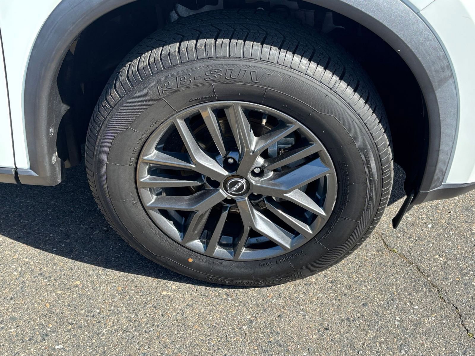 Thumbnail: 2023 Nissan Rogue - 30