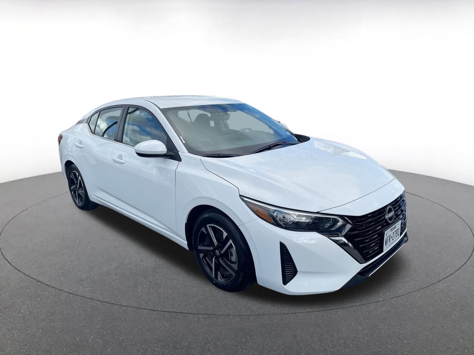 Thumbnail: 2025 Nissan Sentra - 1