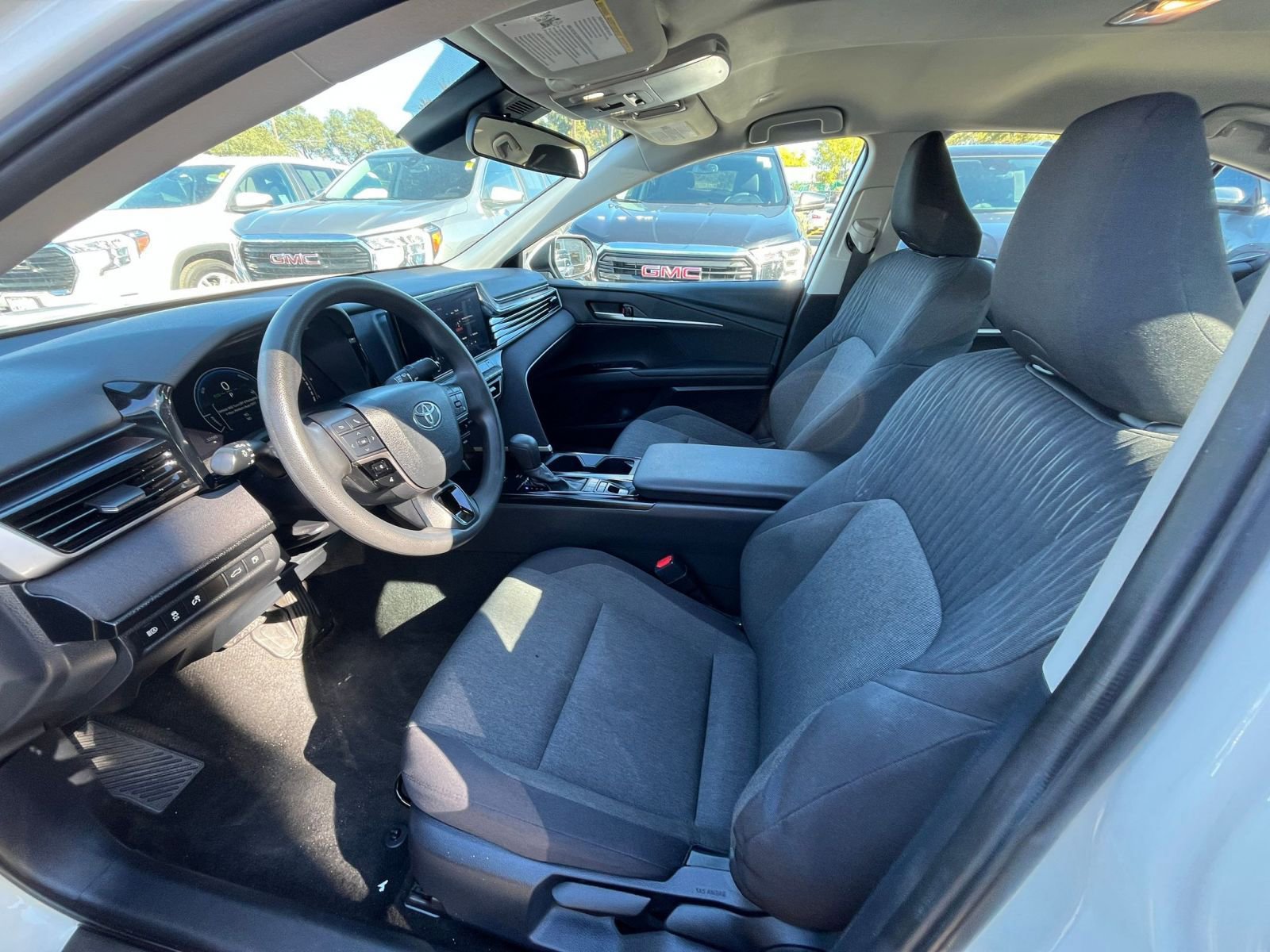 Thumbnail: 2025 Toyota Camry - 33