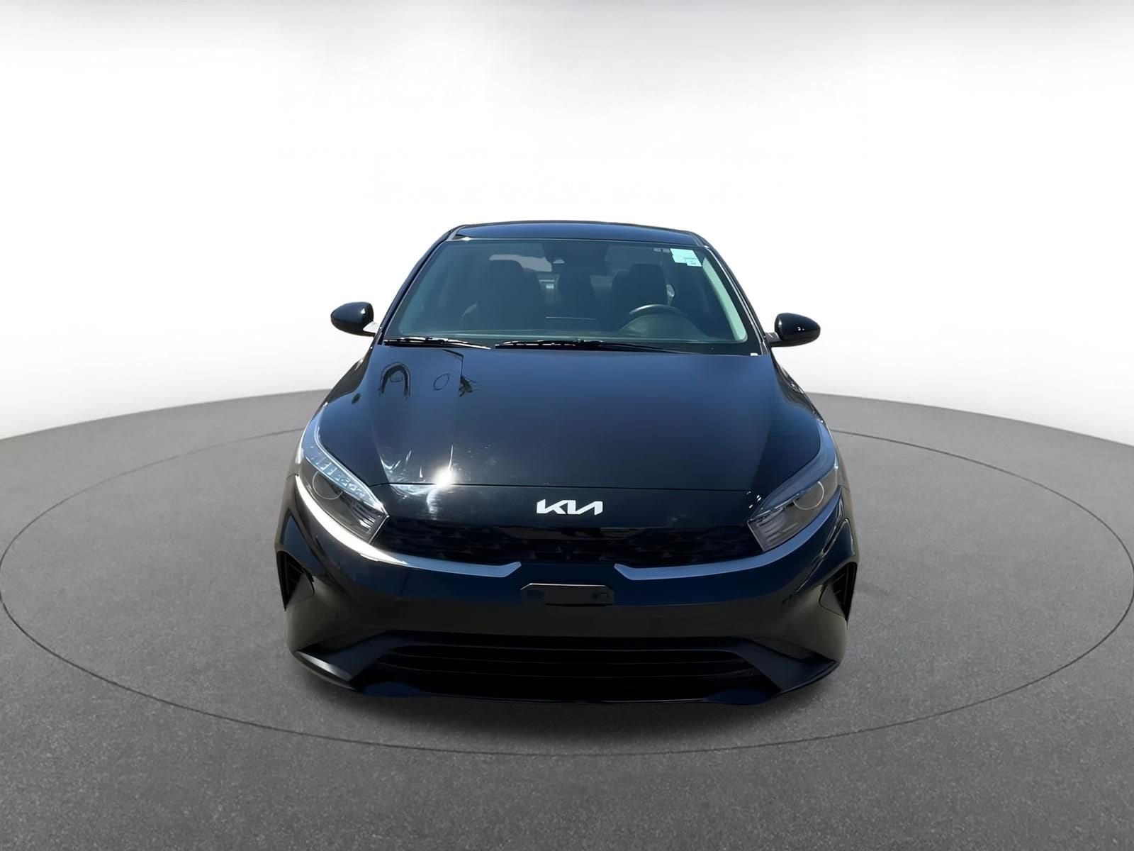 Thumbnail: 2024 Kia Forte - 4