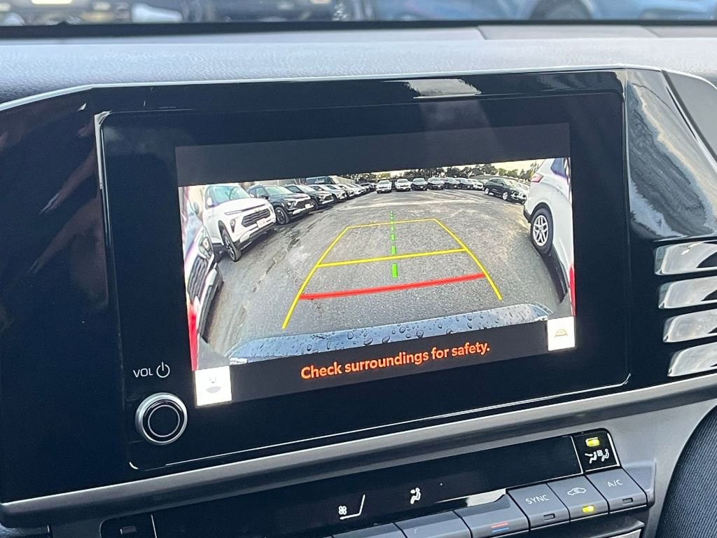 Thumbnail: 2025 Toyota Camry - 25