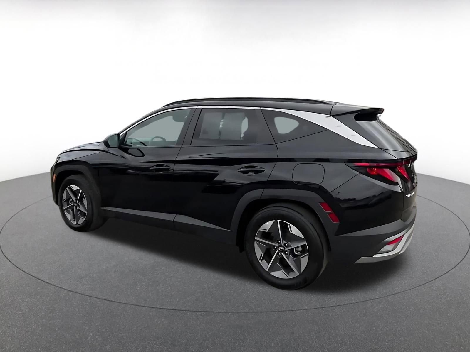 Thumbnail: 2025 Hyundai Tucson - 4