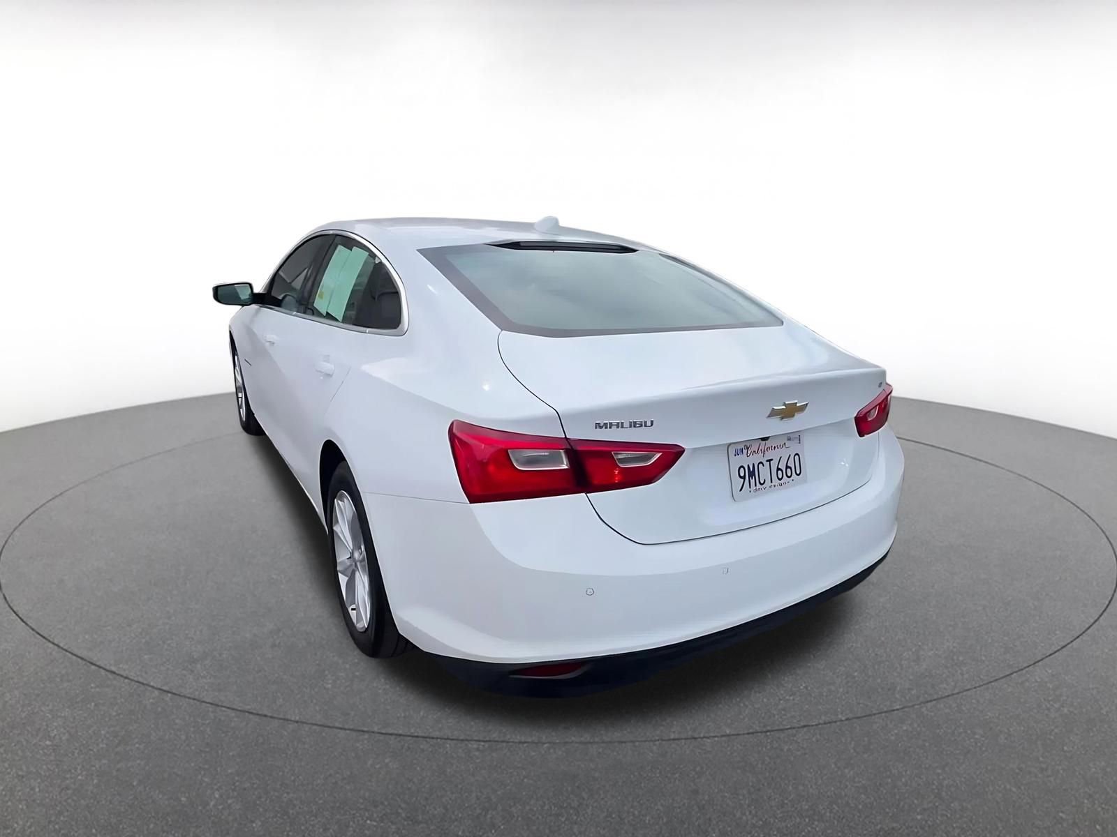 Thumbnail: 2024 Chevrolet Malibu - 11