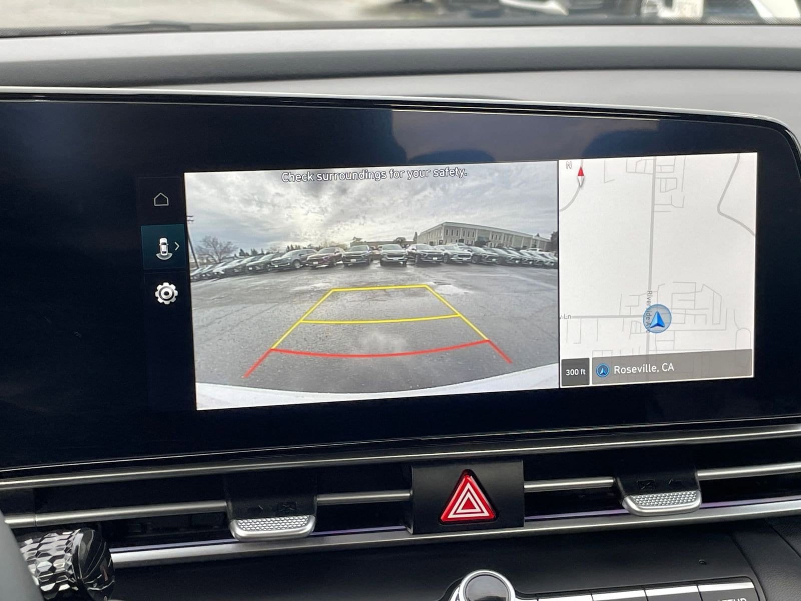 Thumbnail: 2025 Hyundai Elantra - 17