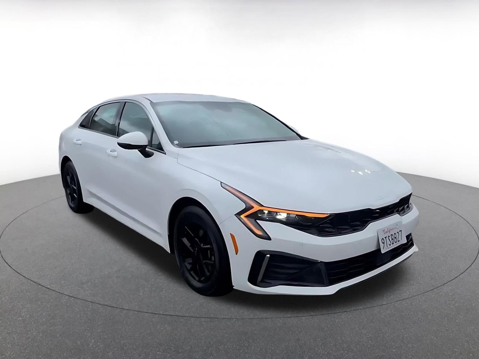 Thumbnail: 2025 Kia K5 - 3