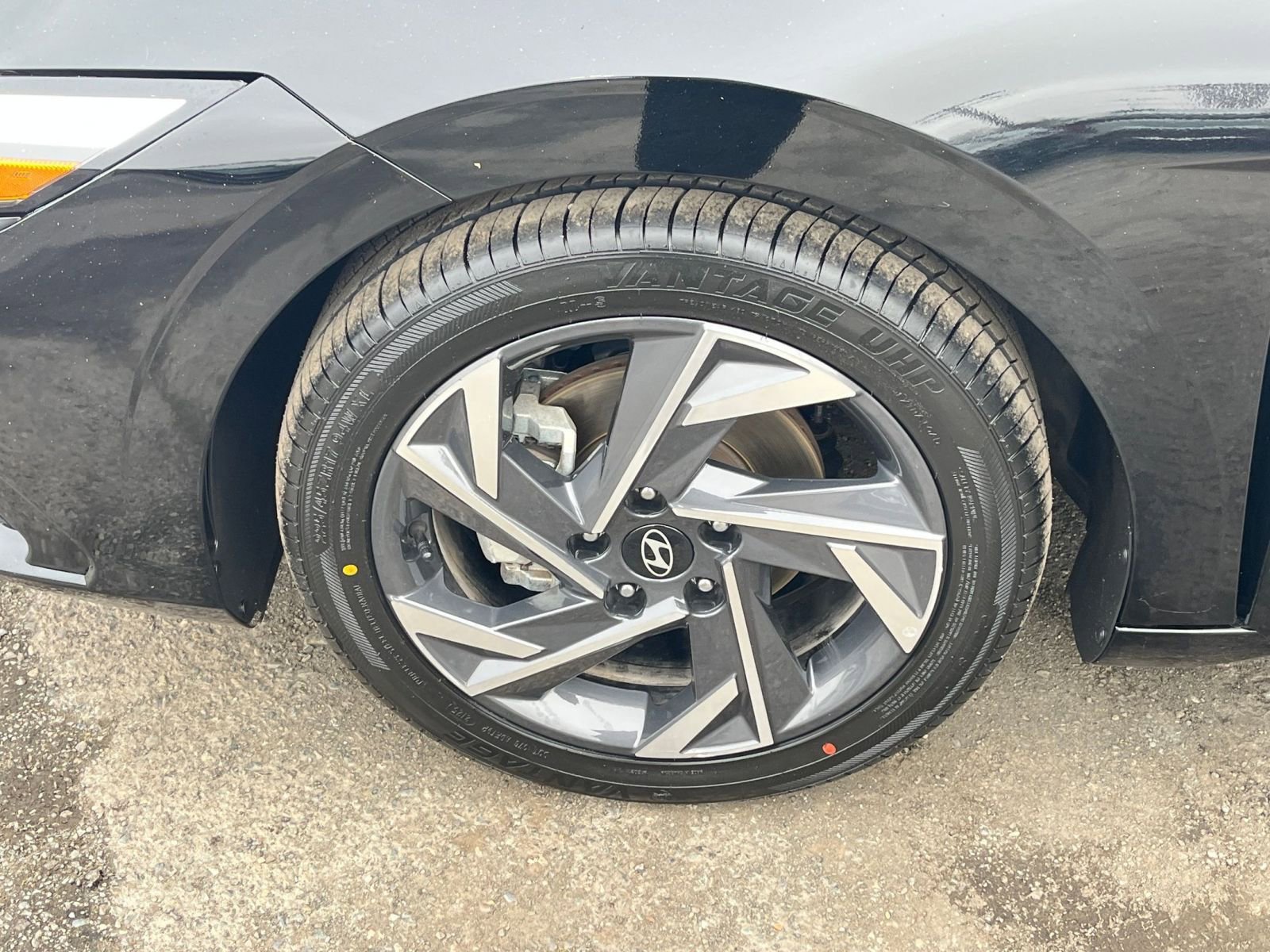 Thumbnail: 2025 Hyundai Elantra - 28